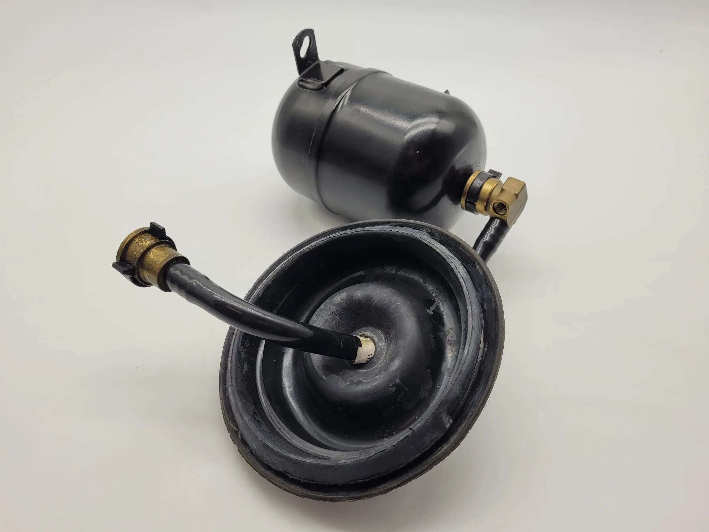 宝马X5 (E53) 原厂右侧带管路气罐 37.12-1096682