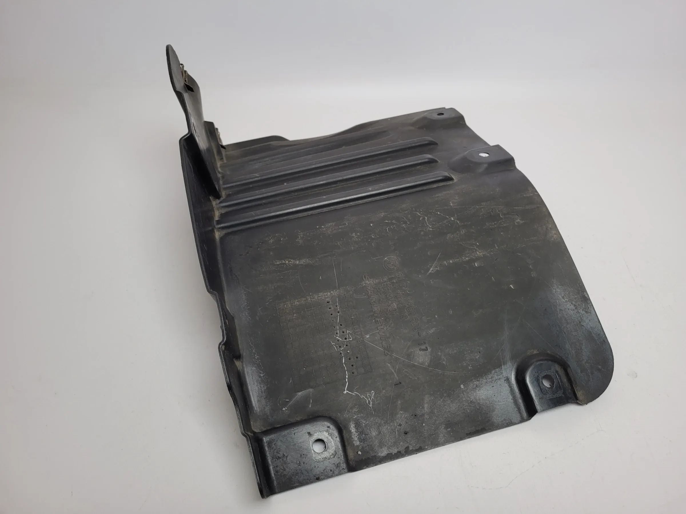 Original BMW 5er (E60/E61) Abdeckung Radhaus Radschale Rechts 51.71-7050538