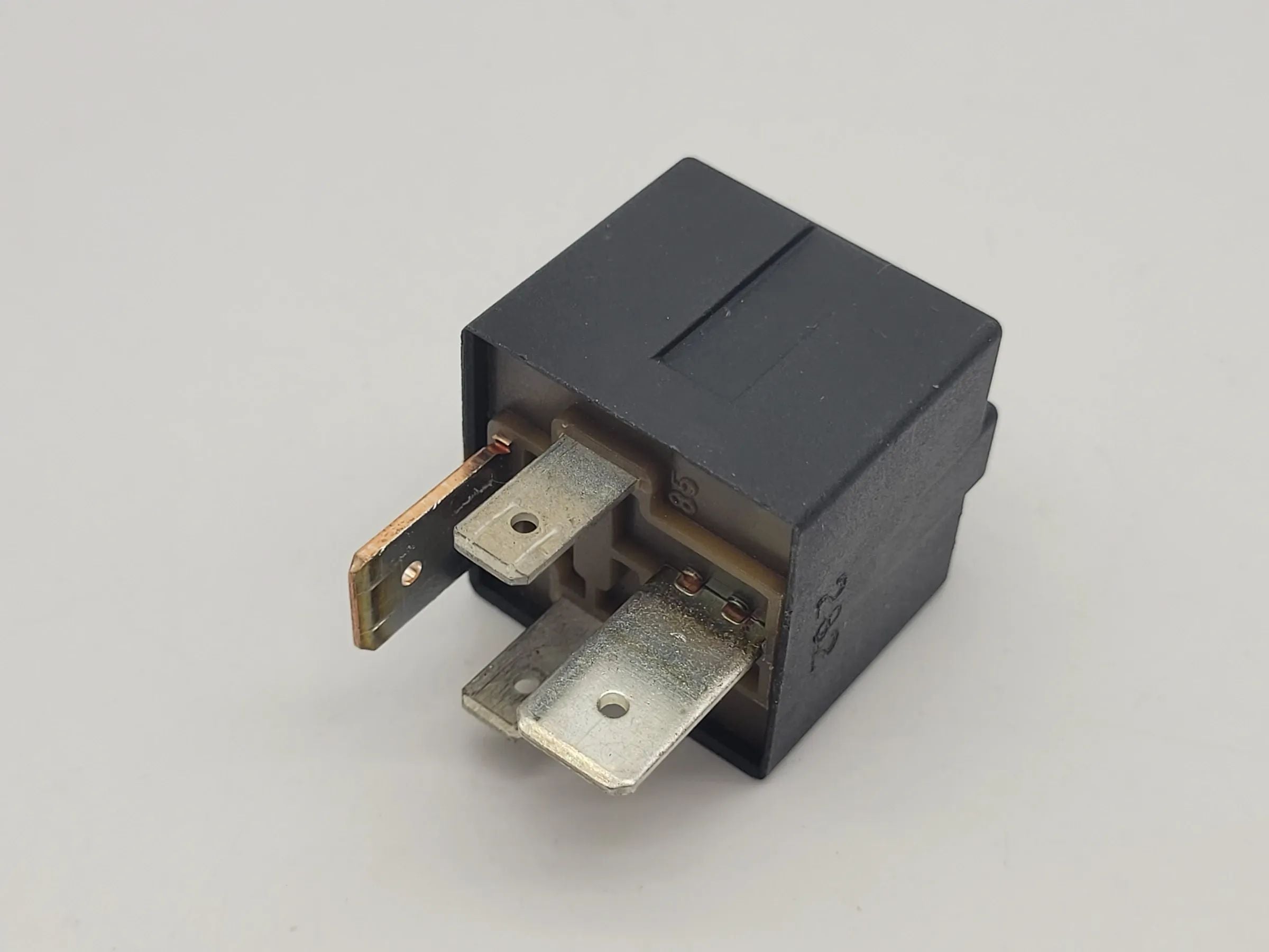 Original Fiat Punto/Ducato/Stilo/Bravo Relais 46520429