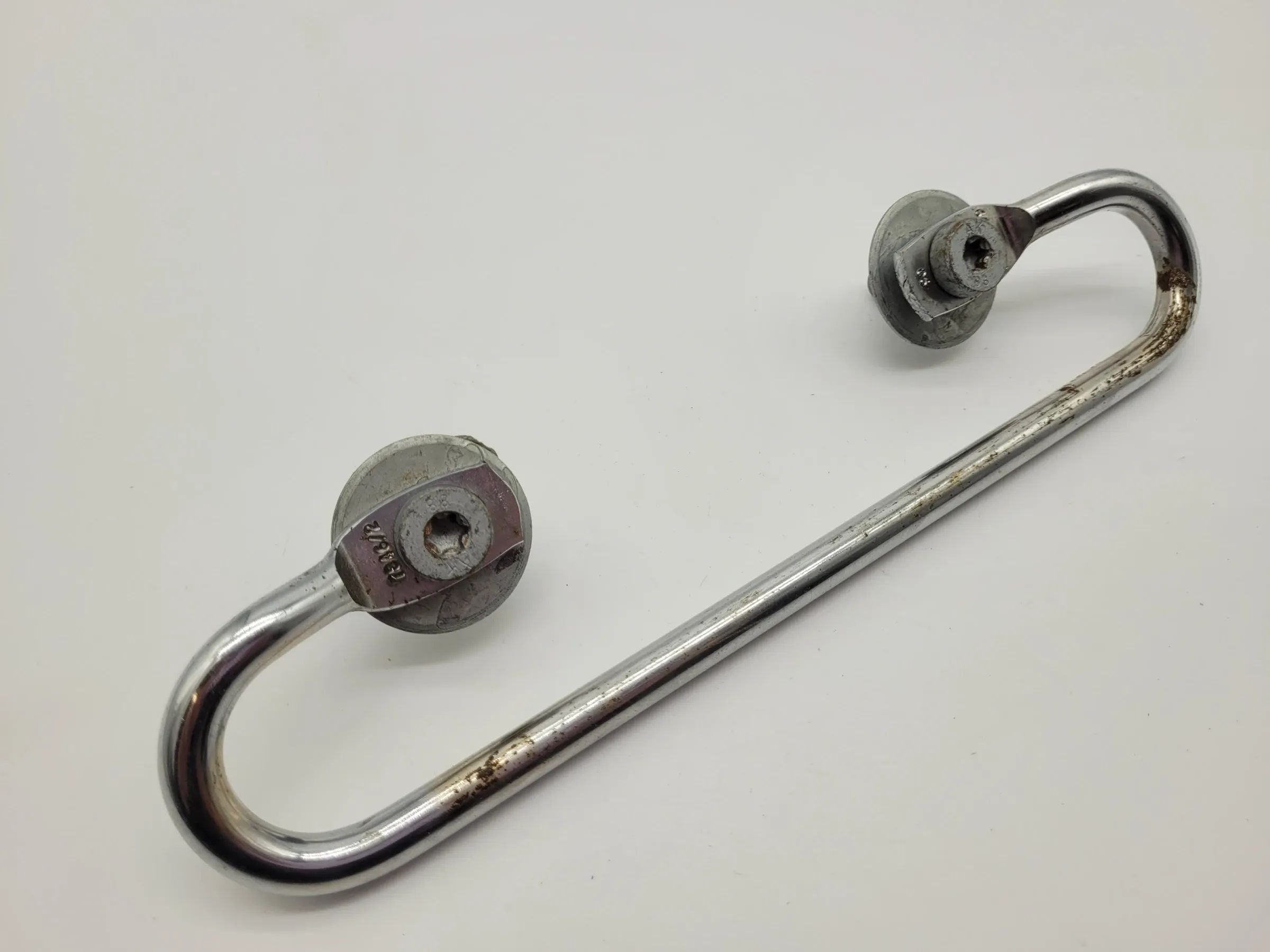 Original Mercedes-Benz CLK/SL Sicherheitsgurt Halterung Vorne A2038680287