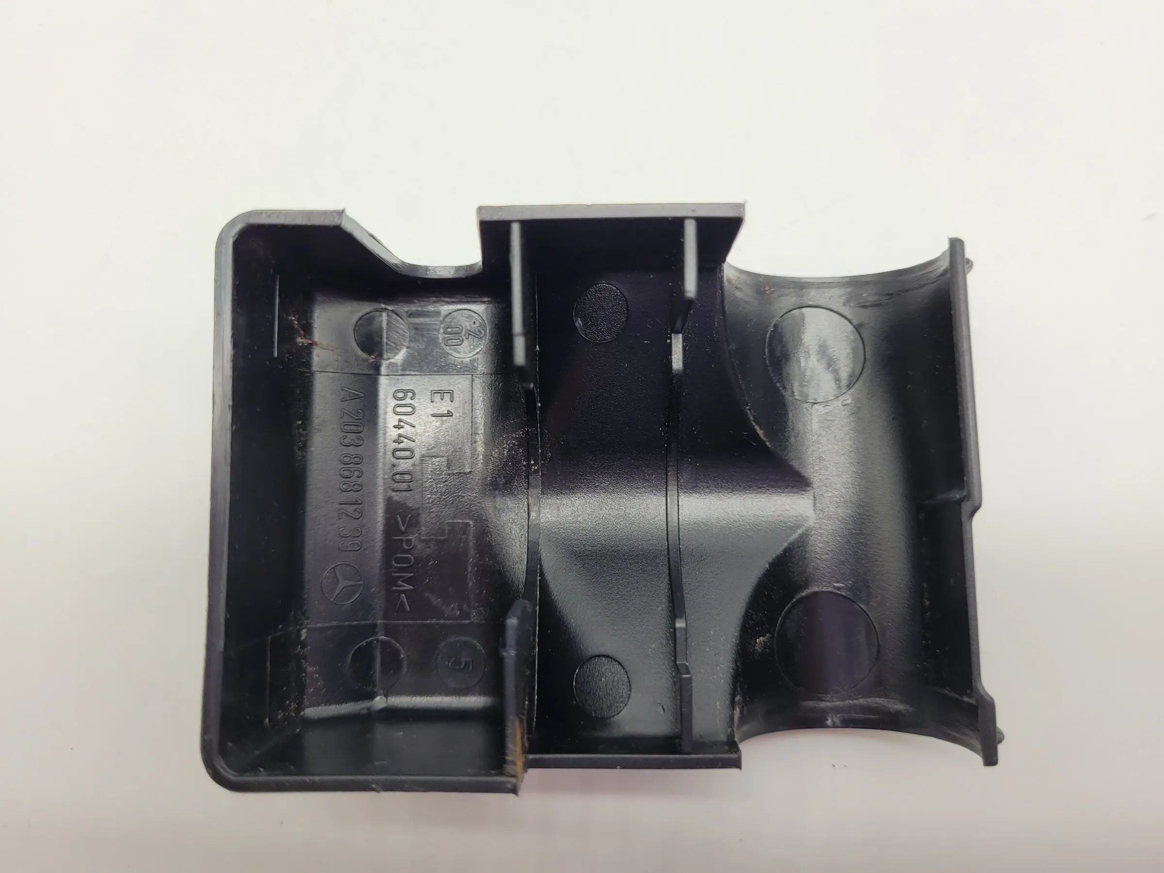 Original Mercedes-Benz C-Klasse (W203) Sicherheitsgurtbezug Rechts 60440.01