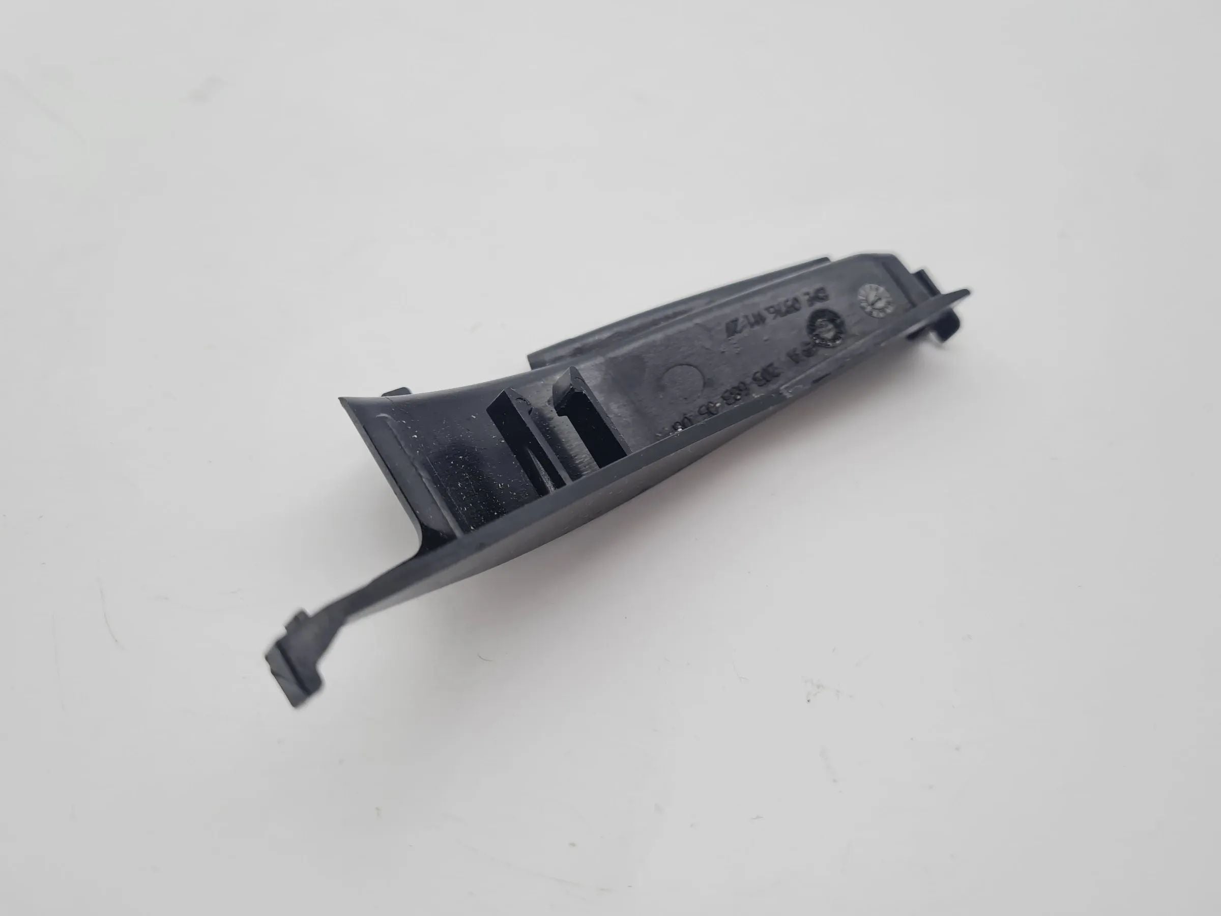 Original Mercedes-Benz C-Klasse Mittelkonsole Abdeckung Blende Links A2036830508