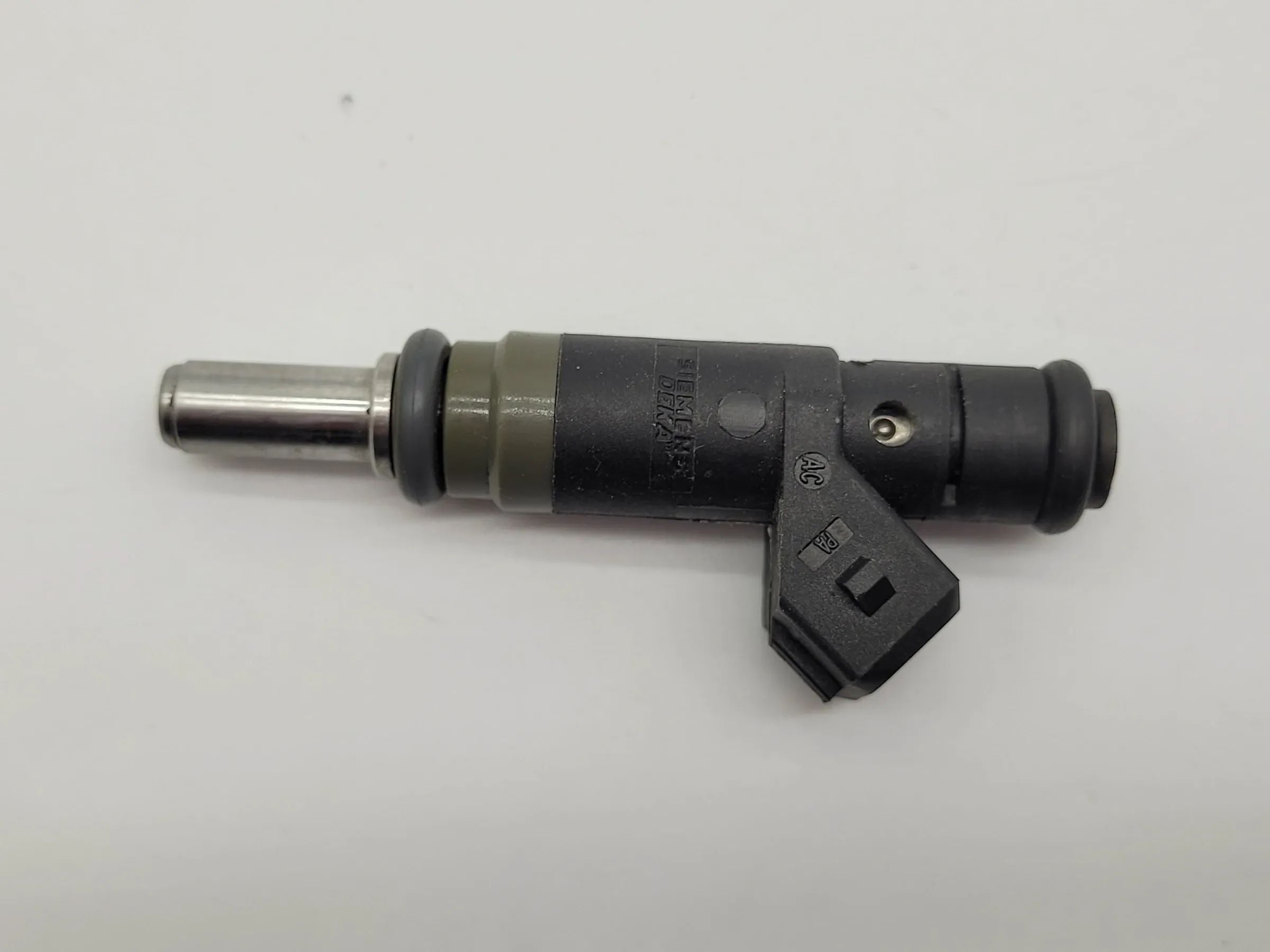 Original BMW 3er 316i 318i 320i (E46/E90) Einspritzdüse 7506158