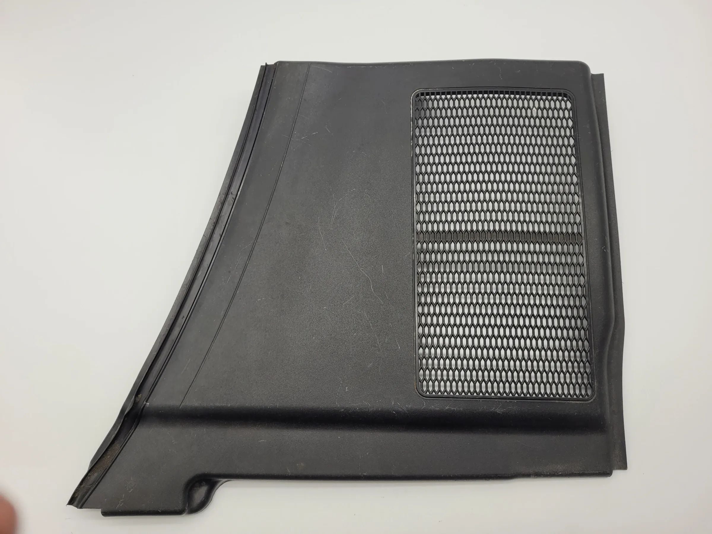 Original Audi A4 (8E/B6/B7) Pollenfilter Abdeckung Wasserkasten 8E1819447A