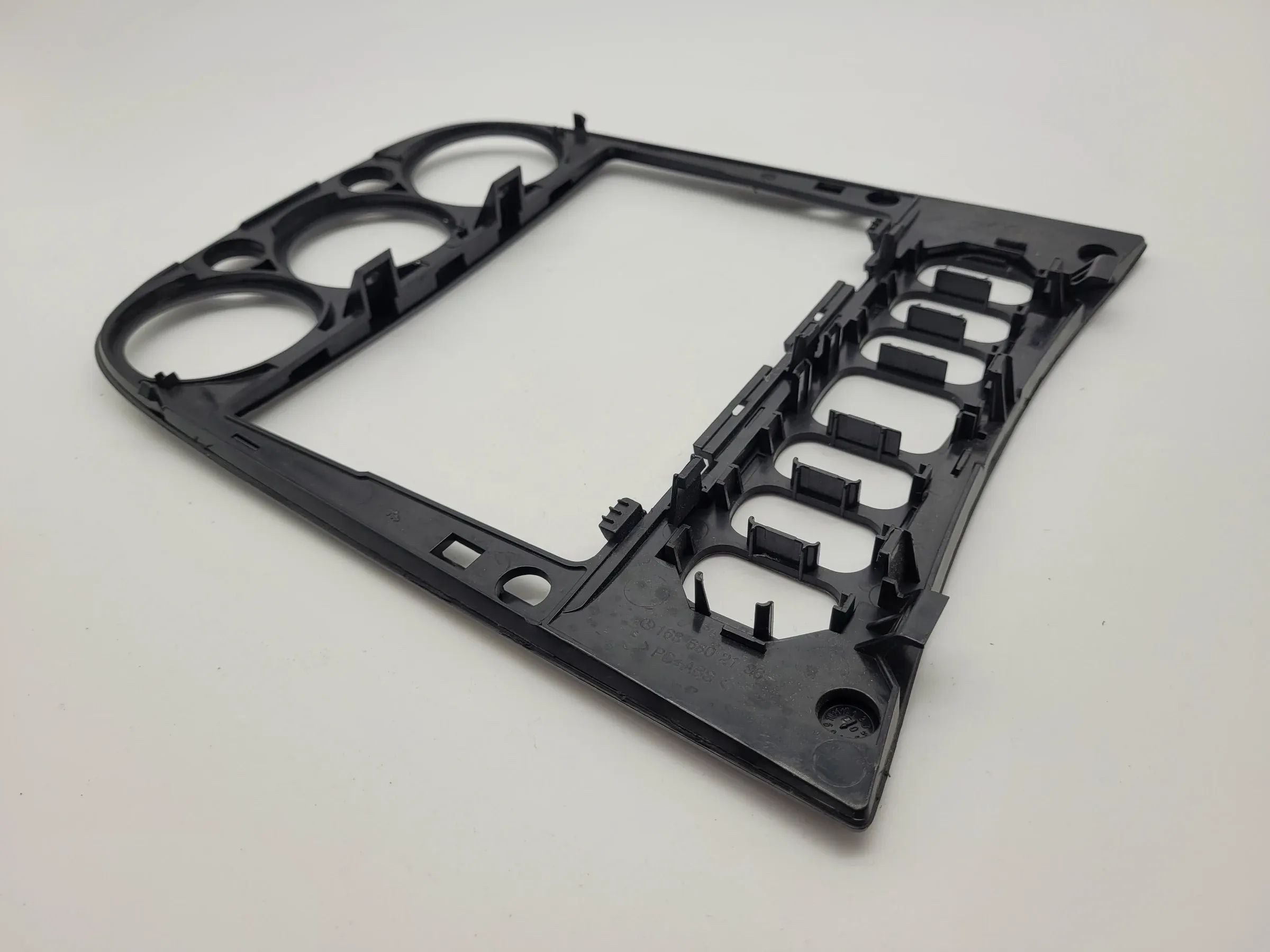 Original Mercedes-Benz A-Klasse (W168) Abdeckung Mittelkonsole A1686802136