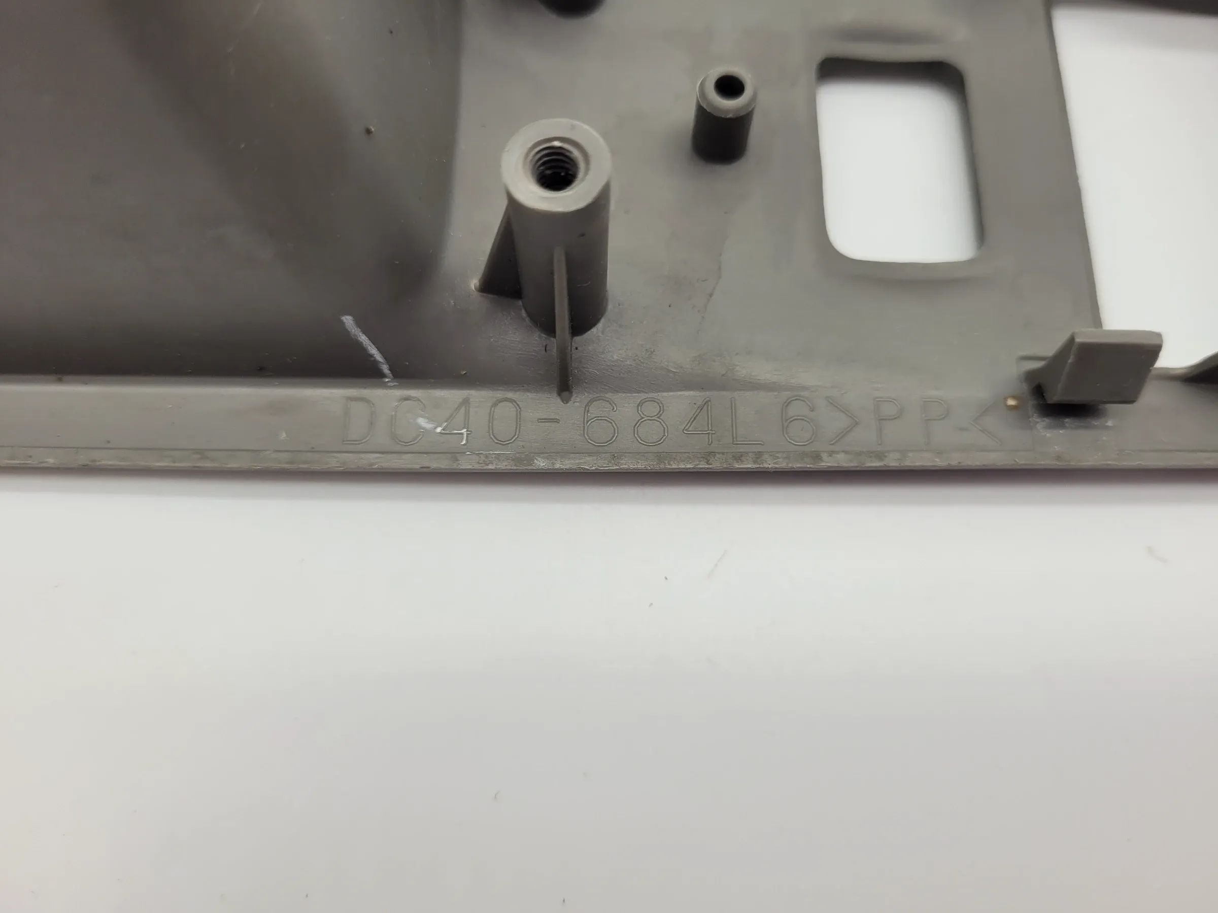 Original Mazda Demio (DW) Türgriffe Vorne Links DC40-684L6