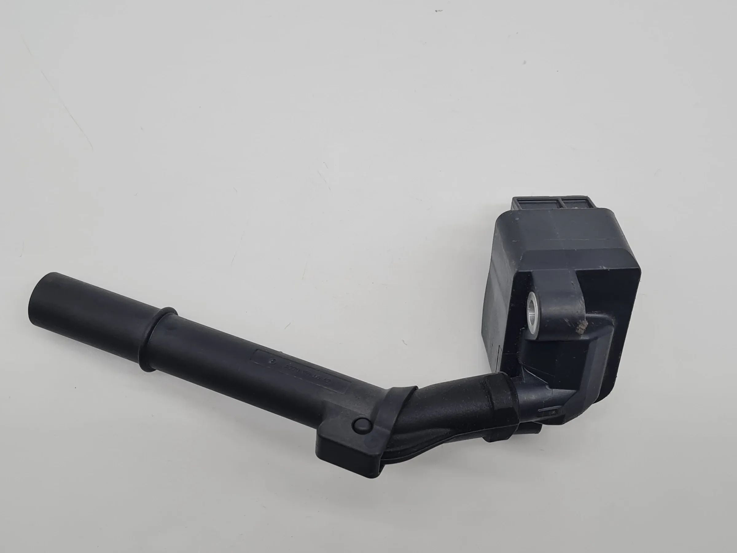 Original Mercedes A/B-Klasse/CLA Coupe W176/242/246, C117 Zündspule A2709060500