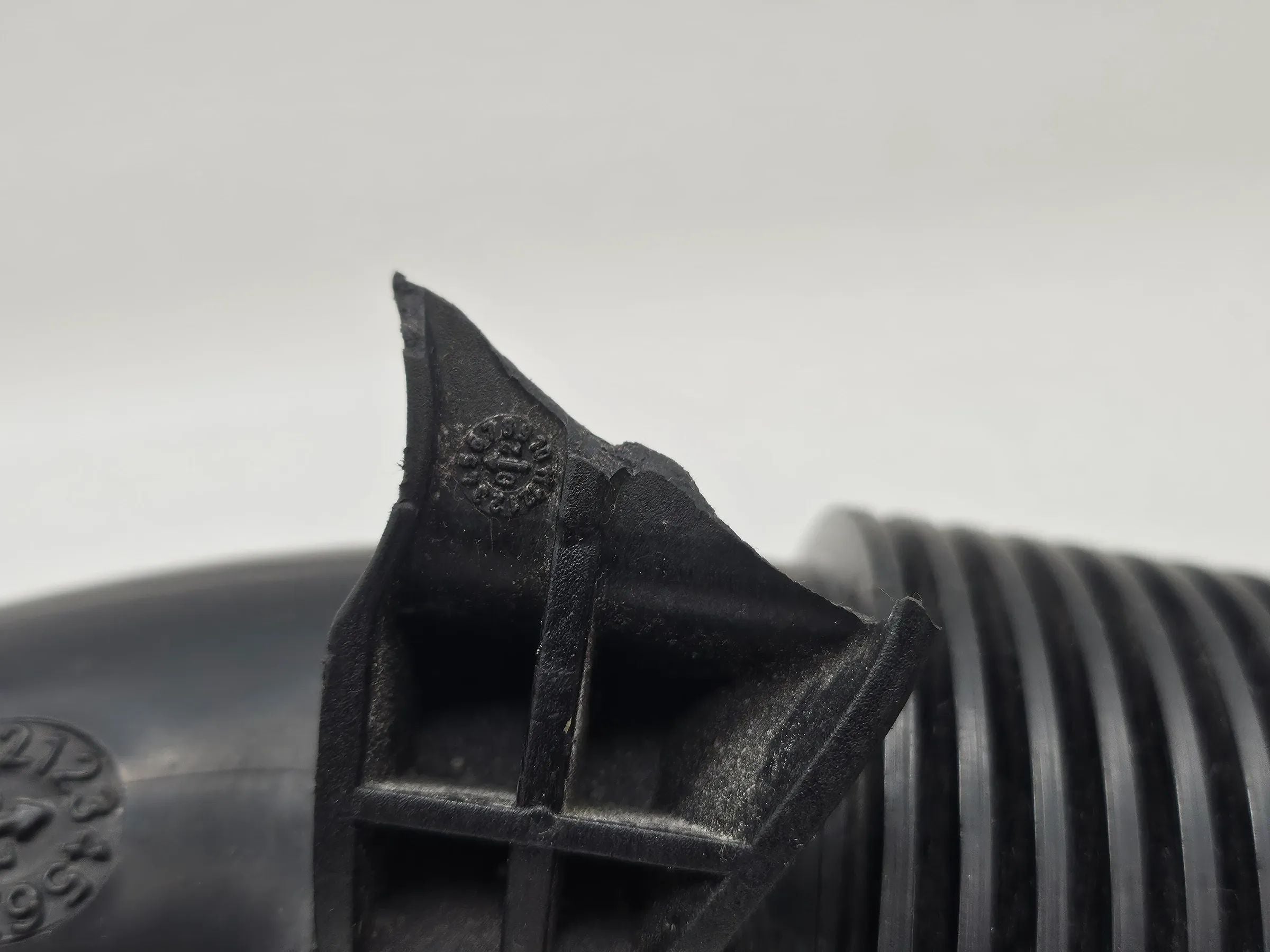 Original AUDI A4 B6 B7 8E 2.0 +FSI AWA ANSAUGSCHLAUCH 06D129534