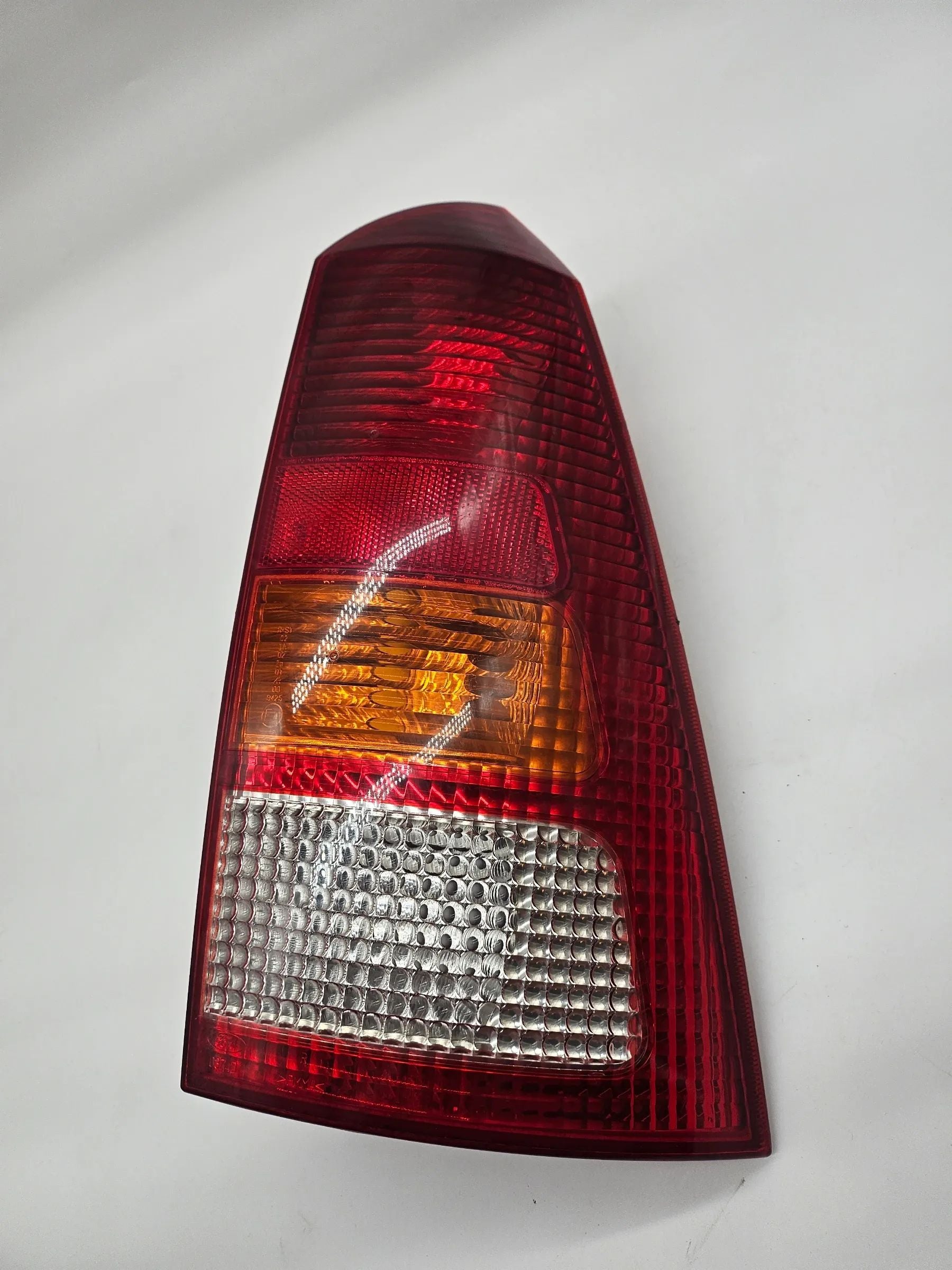 Piloto trasero derecho X84X13N004EC Ford Focus DBW/DAW/DFW/DNW/DB1/DA1
