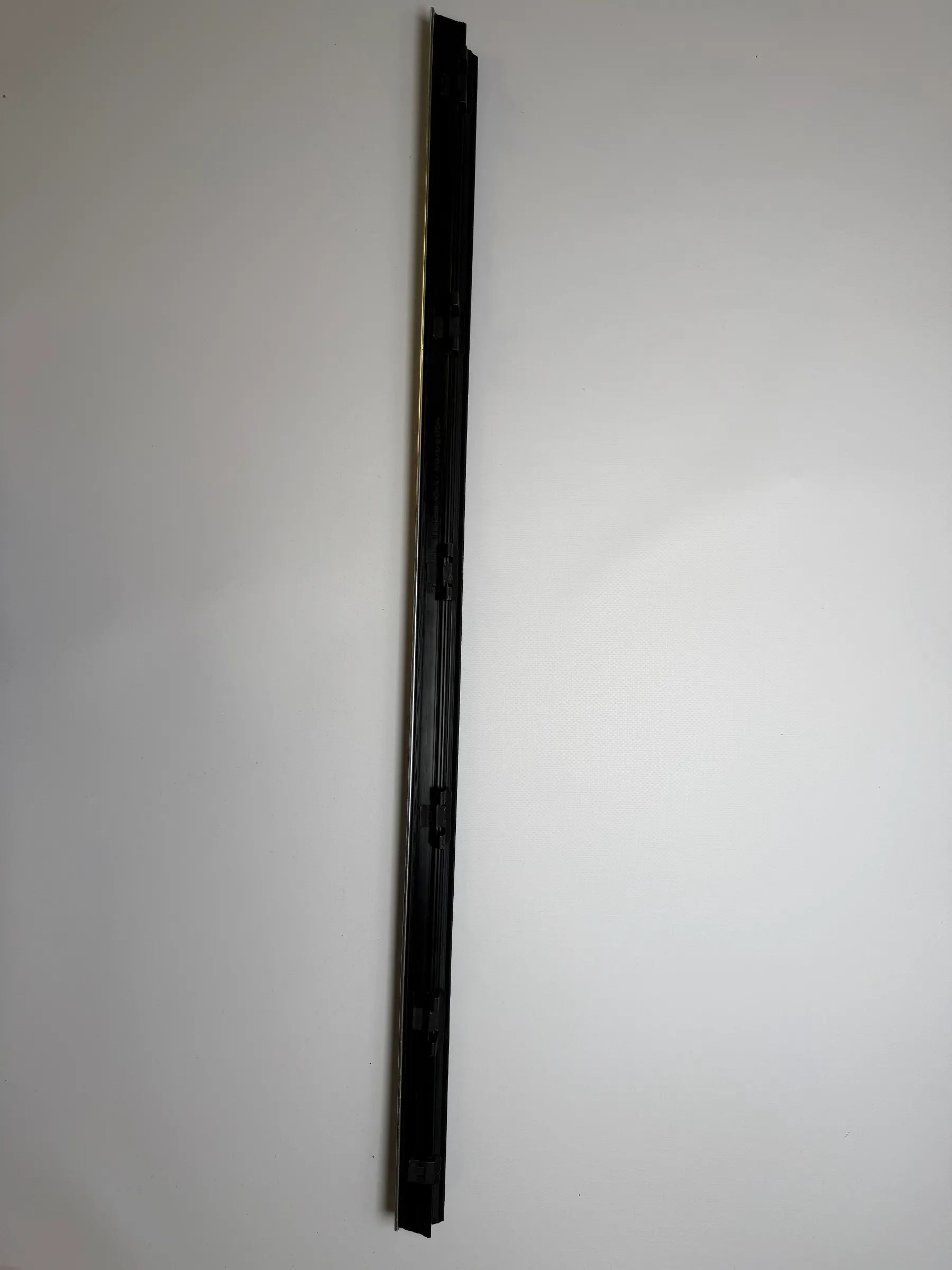 BMW E39 5 Series Touring Año 03 Moldura Cromada Puerta Delantera Derecha 8185816 #106639-C21