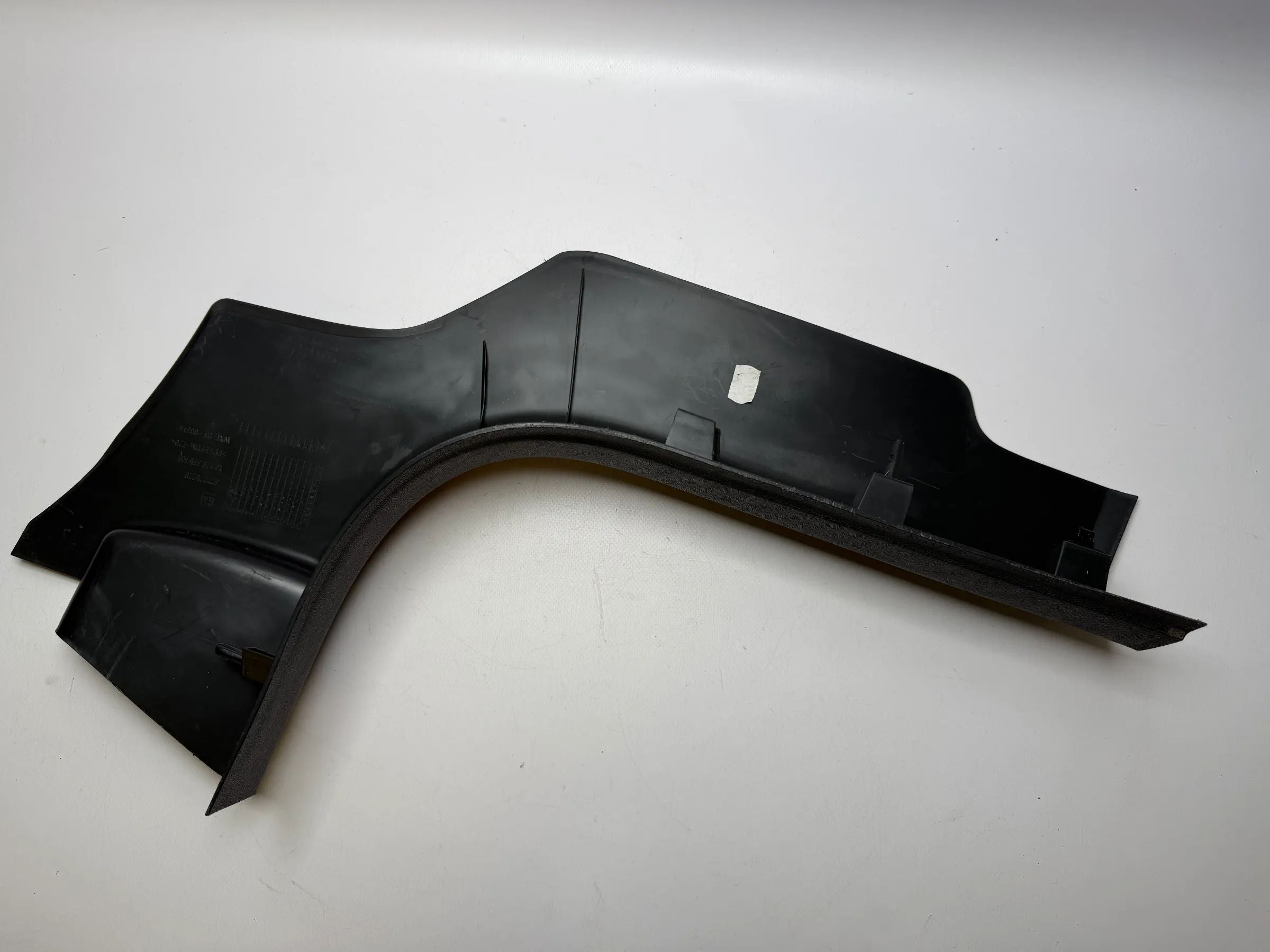 Оригинальная накладка порога правая OPEL Zafira B 1.9 D 13129335 - auto-veritas.com/ru