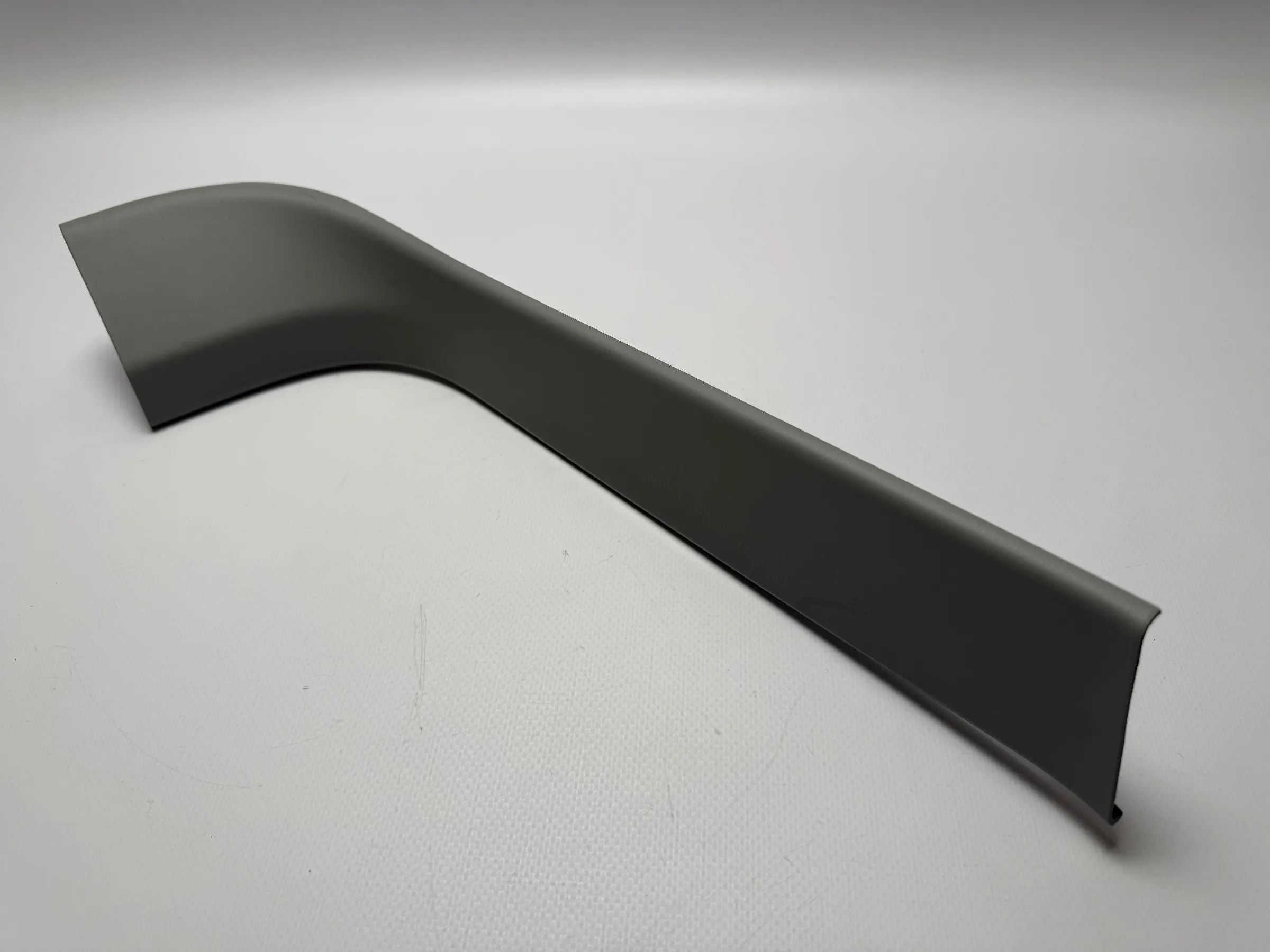 Оригинальная накладка крышки багажника левая для BMW 3 серии E91 LCI 7119053