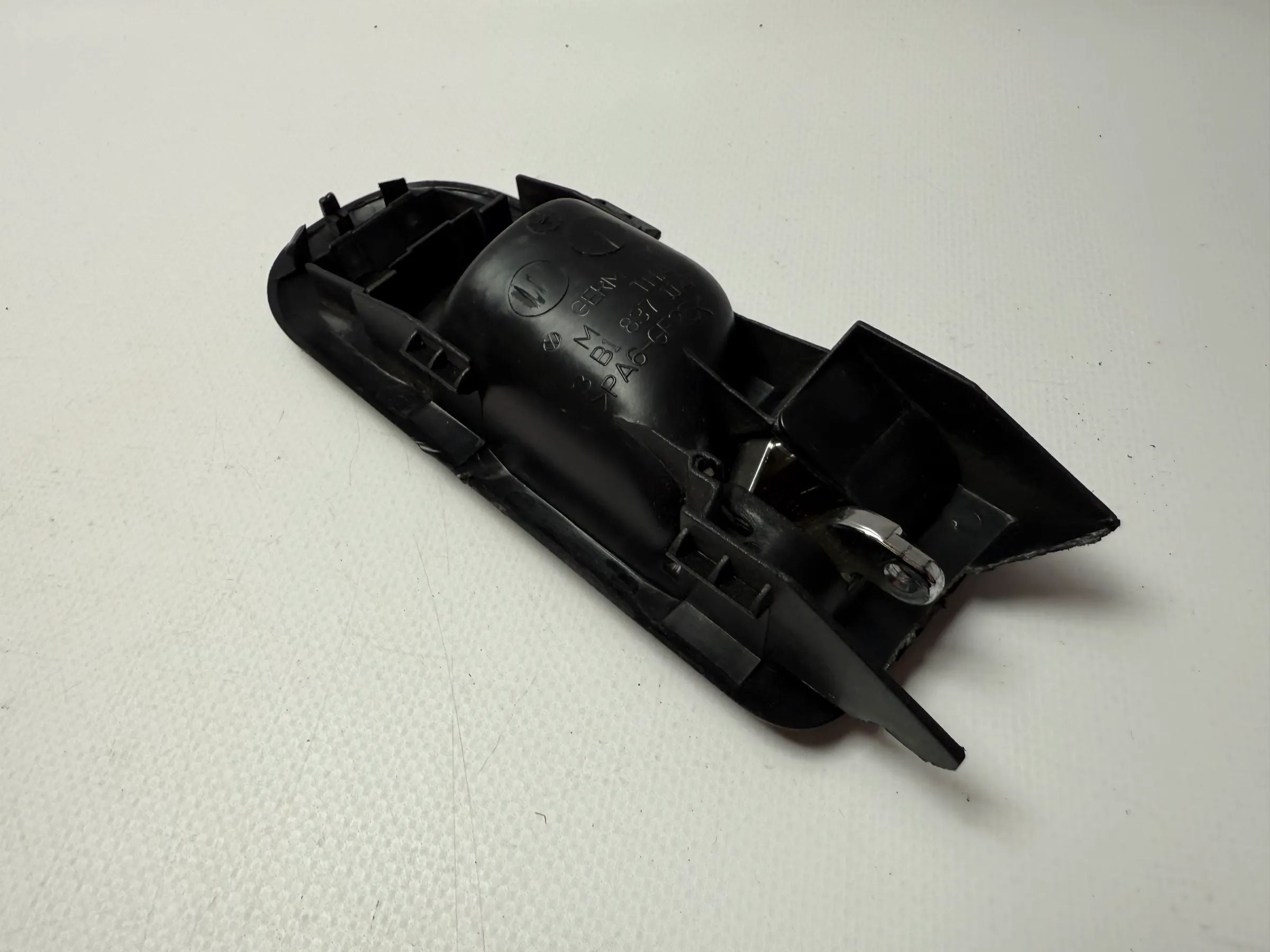อะไหล่แท้ VW Golf IV 4 Variant 3B1837114 มือเปิดประตูหน้า ขวา ด้านใน