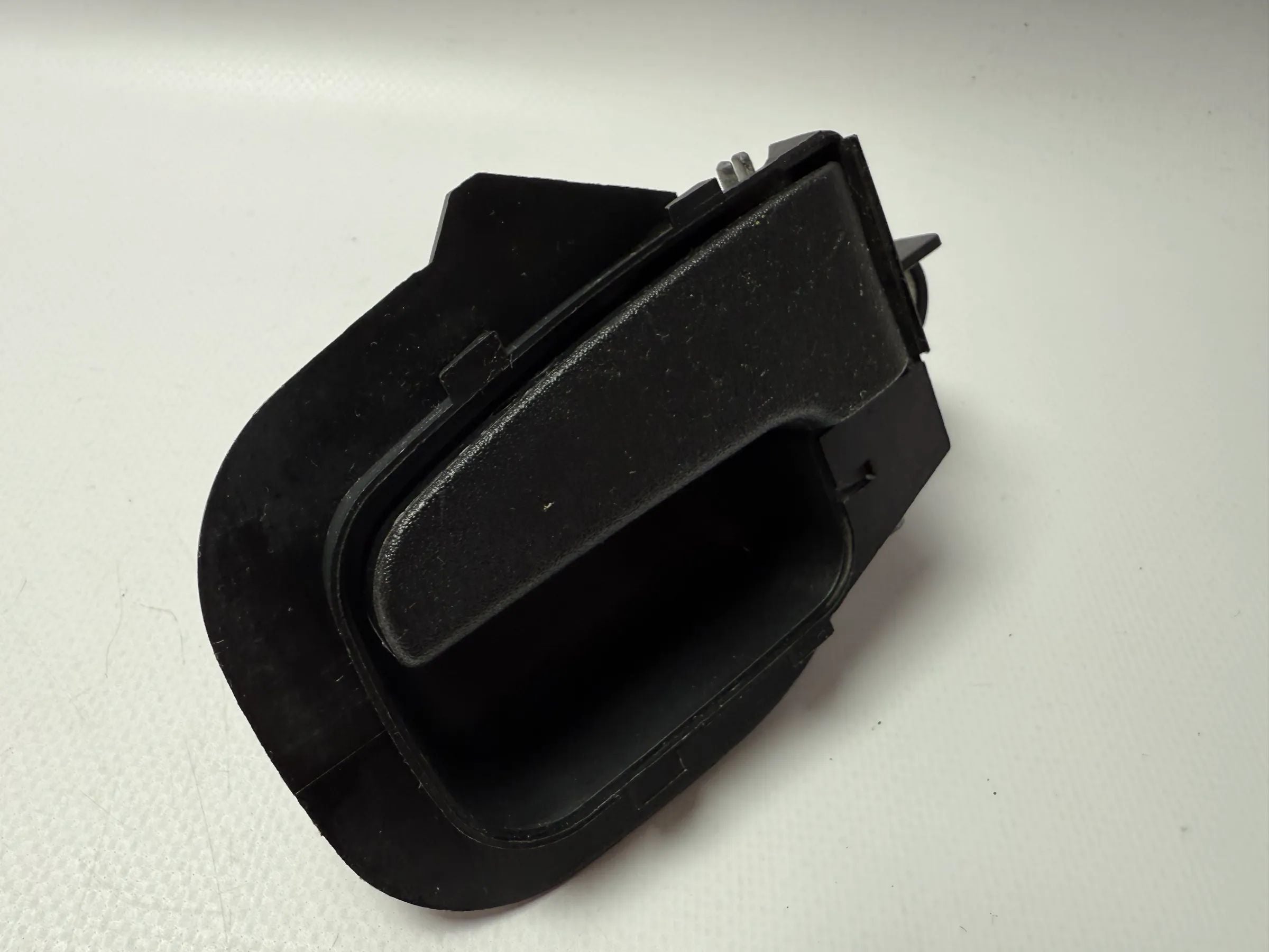 Оригинальная внутренняя ручка двери BMW E36 51.21-1960 807