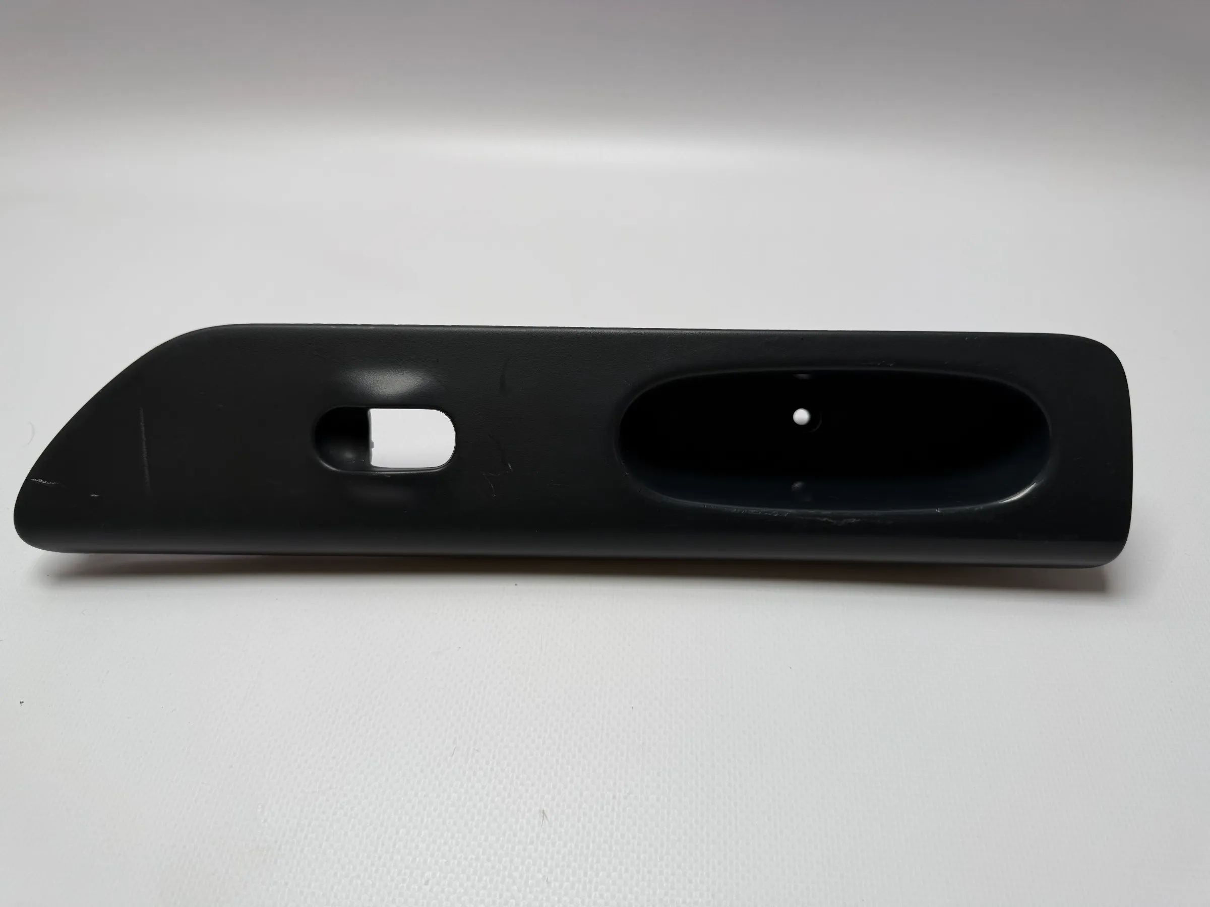 Peça Original RENAULT LAGUNA Interruptor de Elevação das Janelas 7700417094 - auto-veritas.com/pt/