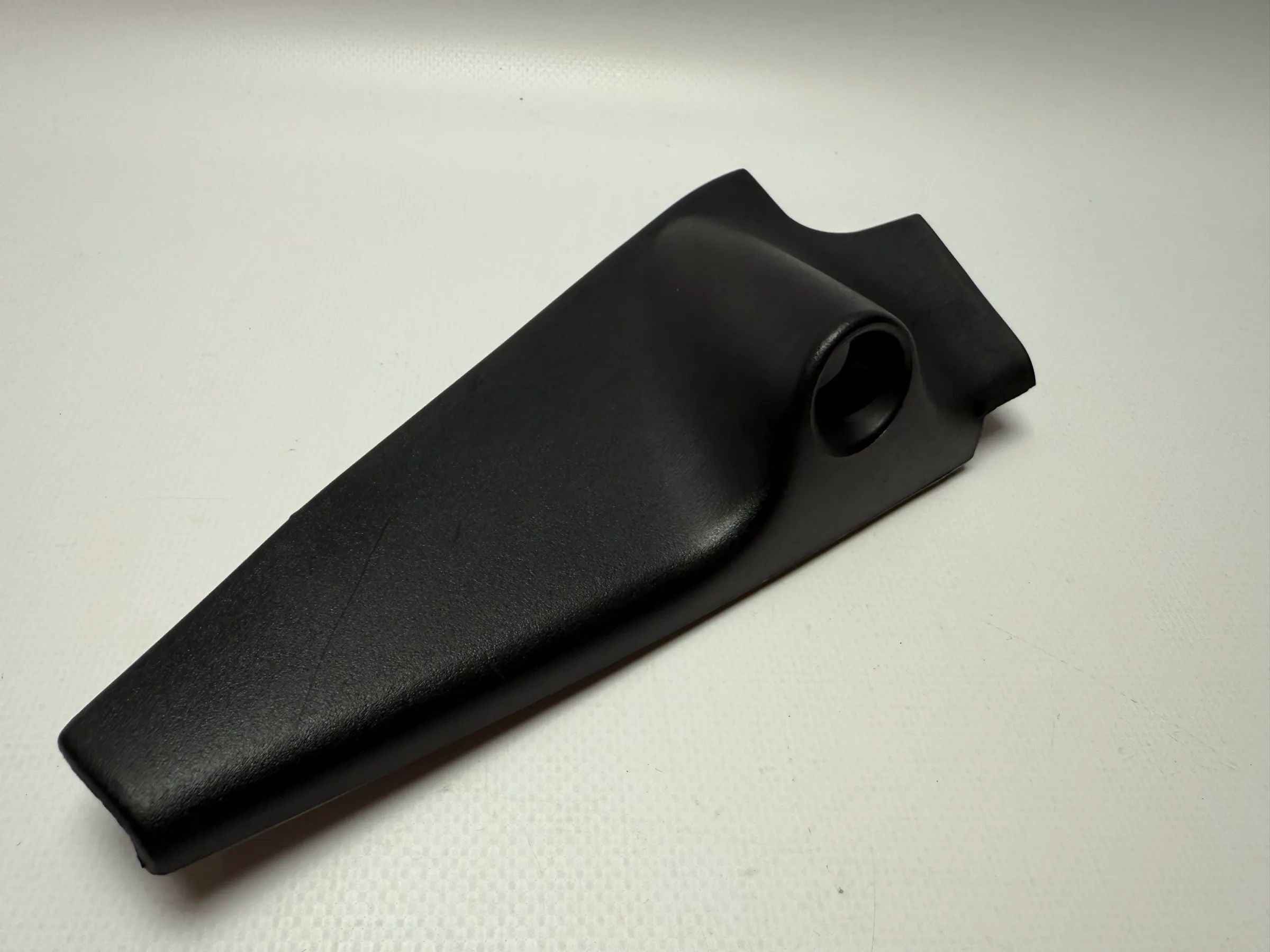 Oryginalna osłona lustra wewnętrznego Peugeot 106 lewa 9610363277