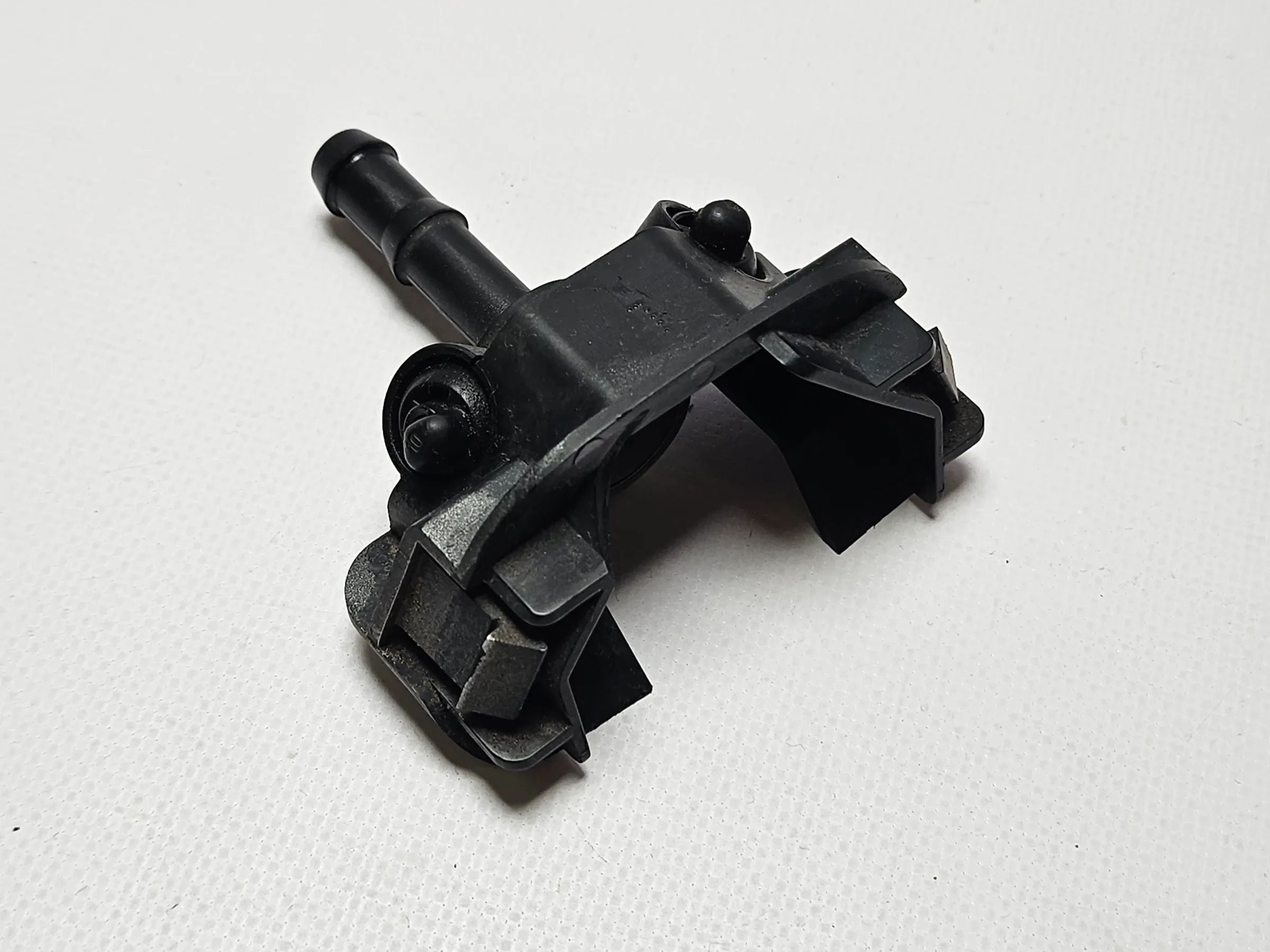 Original Mercedes W210 Classe E Bocal Limpeza Farol Esquerdo 2108600647