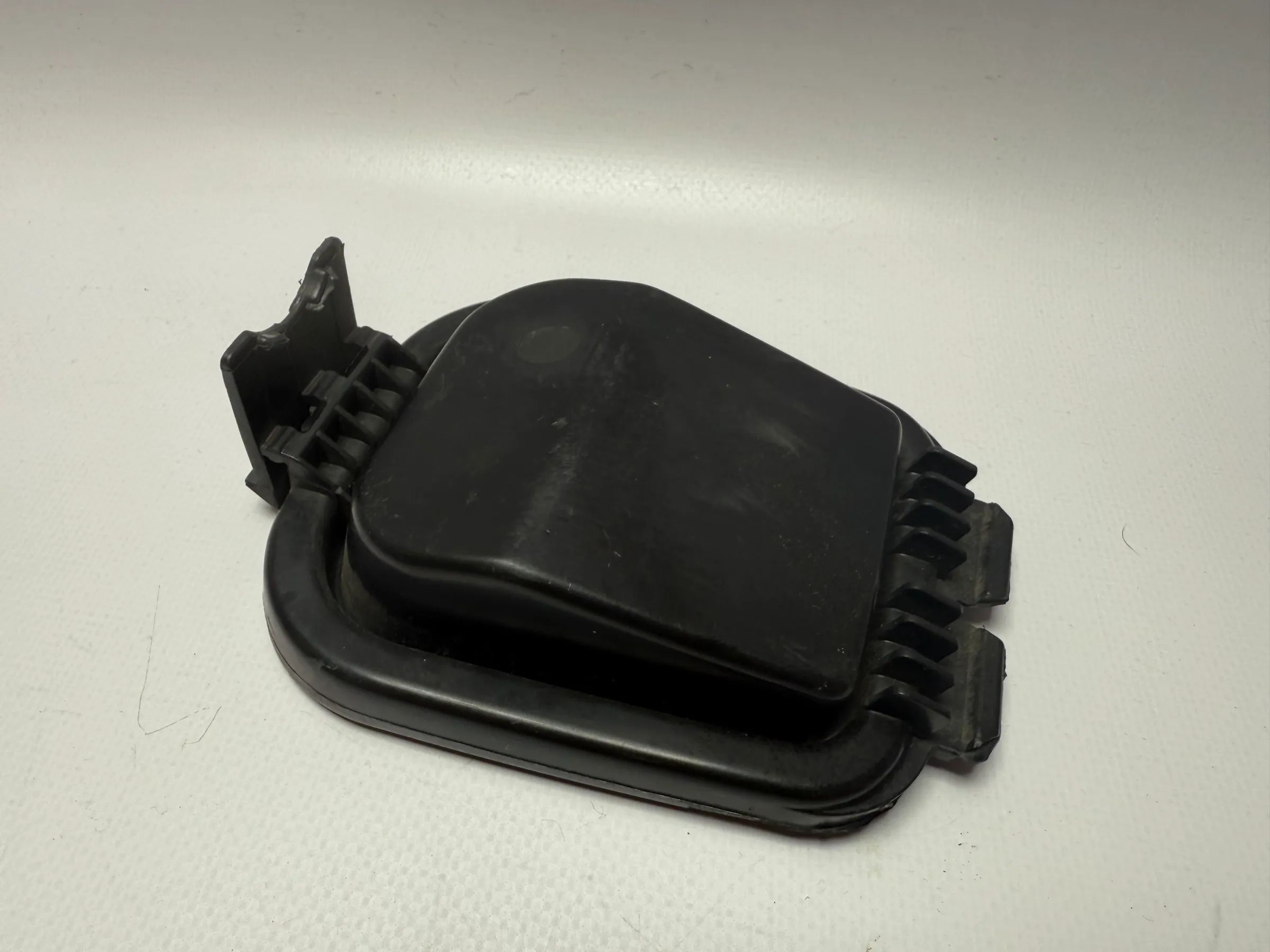 Original VW / Audi / Seat / Skoda cap cover headlight Valeo 6K5941607 