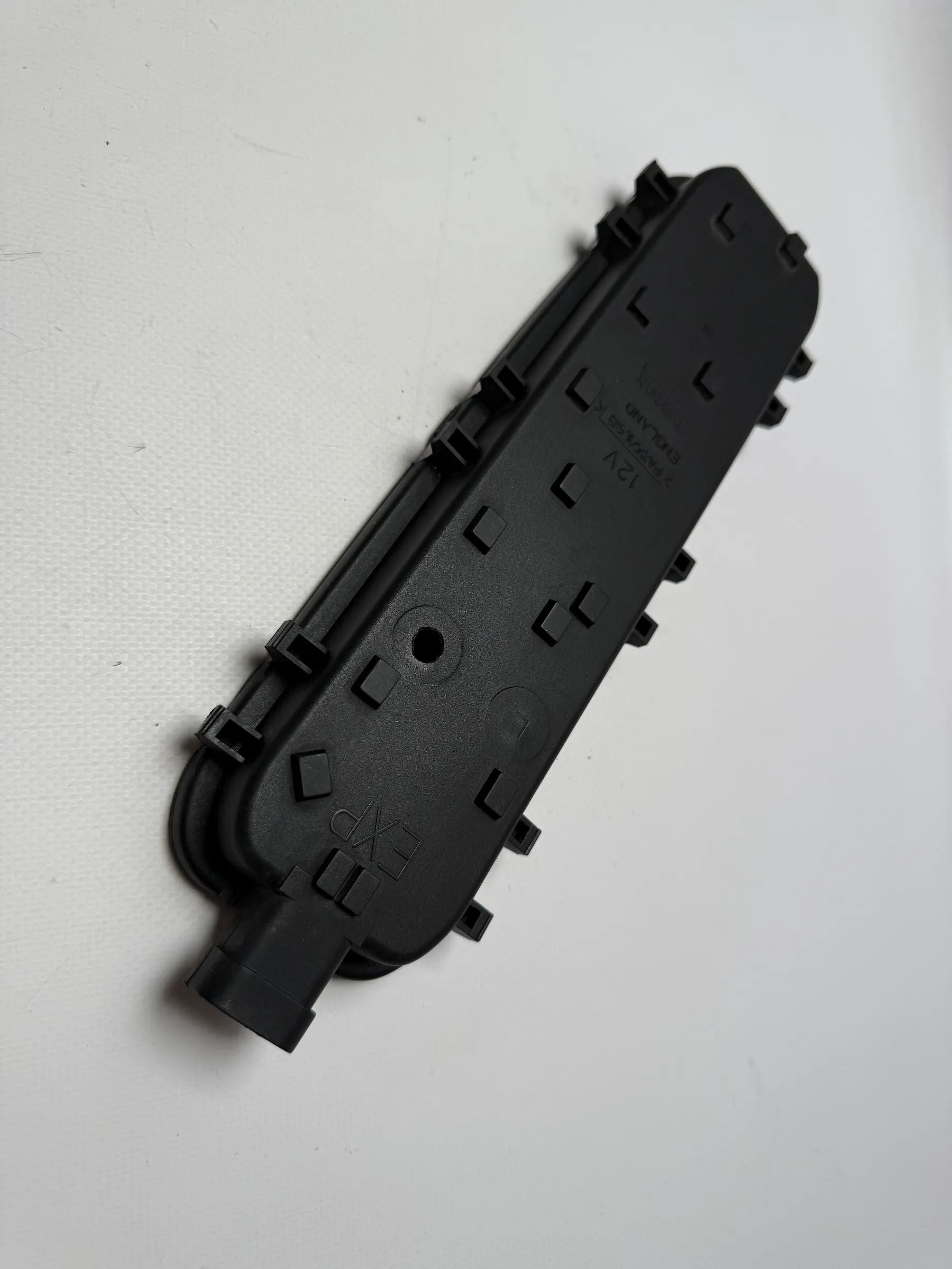 Original GM Pontiac Montana Chevrolet Venture lamp holder Britax 12335926 