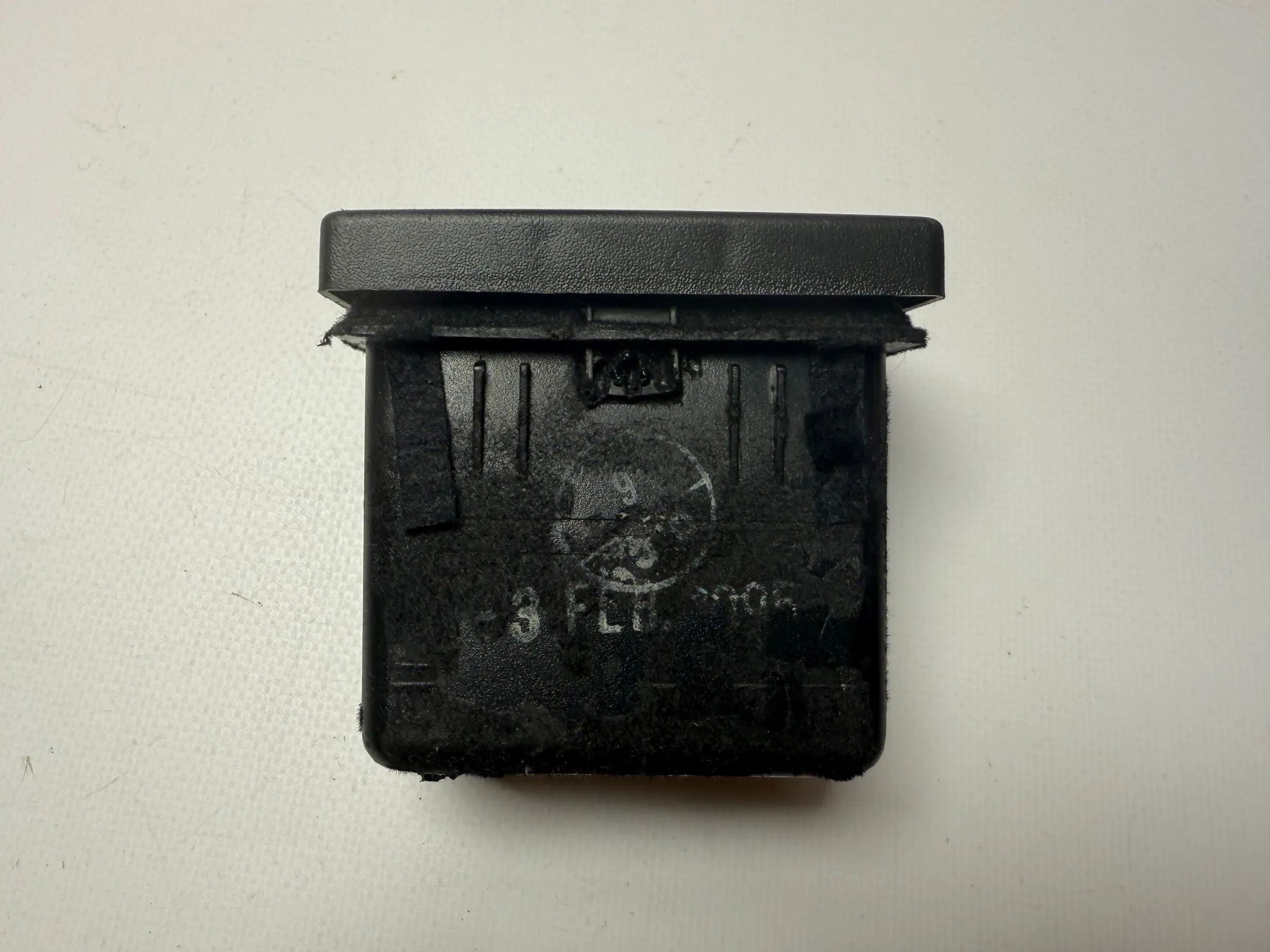 Originele OPEL OMEGA B CARAVAN Opbergvak, 90458845