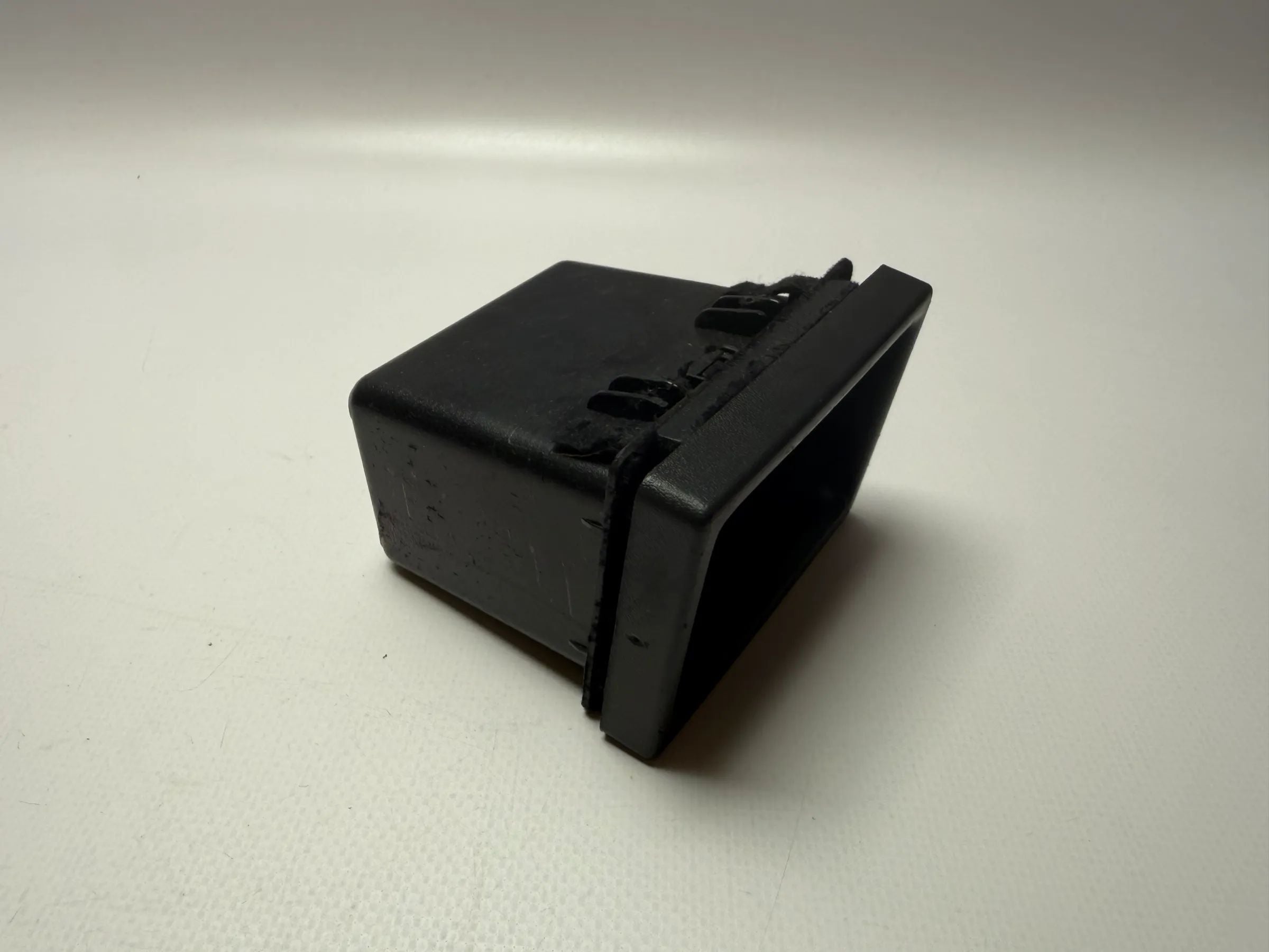 Originele OPEL OMEGA B CARAVAN opbergvak opbergdoos 90458845