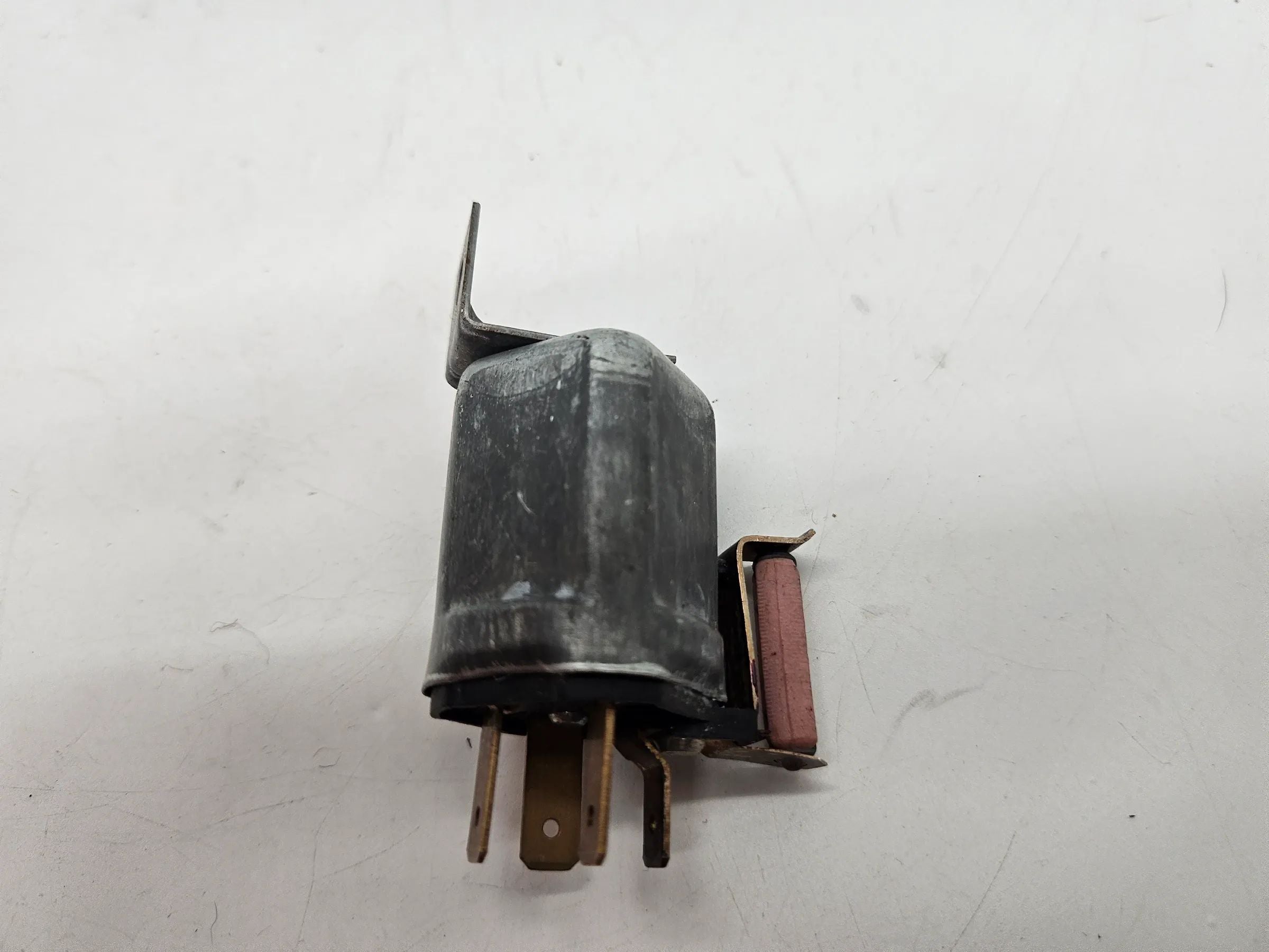 originales Bosch Relais 12 Volt Oldtimer 0332009001