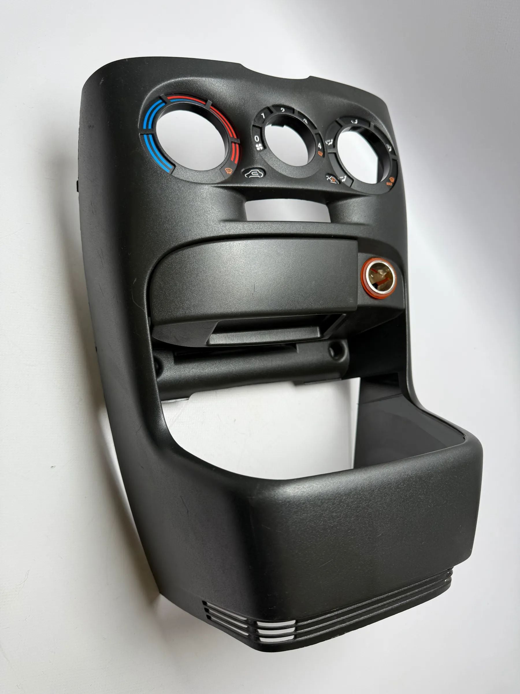 อะไหล่แท้ FIAT Punto II 188 ปี 2000-2010 แผงคอนโซลกลาง 225384