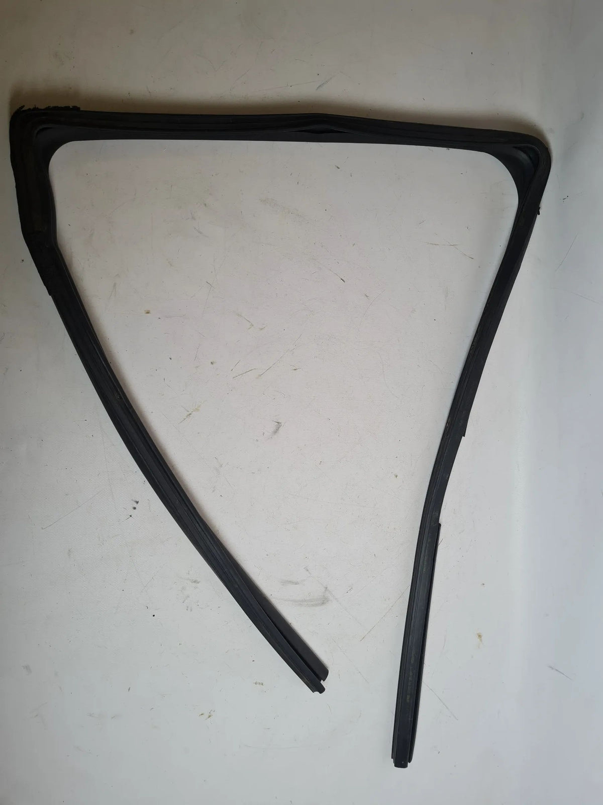 Original Renault Zoe BFM Dichtung Fenster Tür Rechts 823304181R