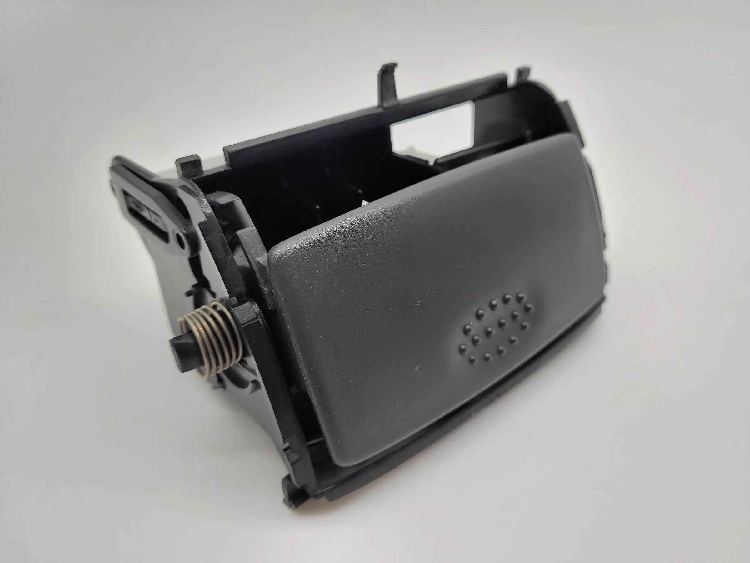 Original Mercedes-Benz A-Klasse (W168) Aschenbecher / Schaltknauf, A1688100133