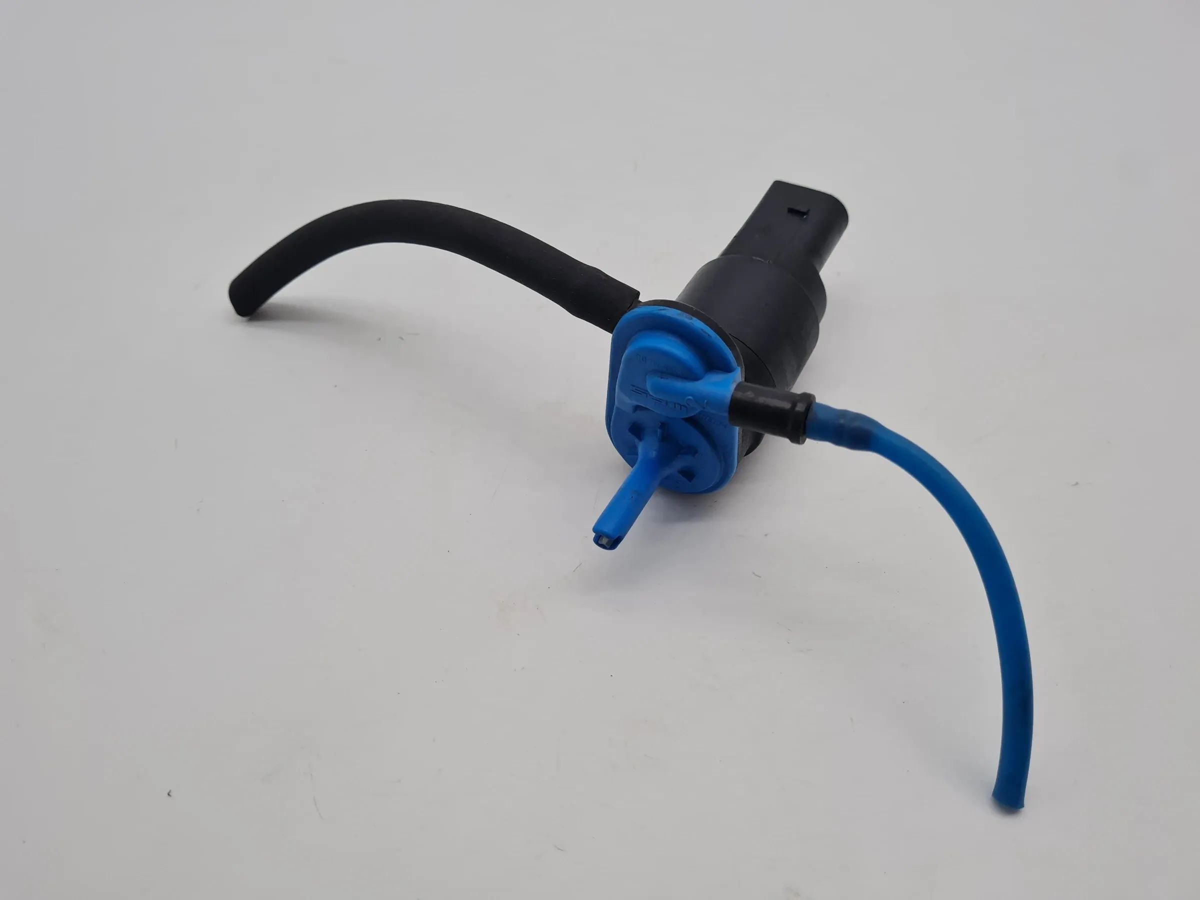 Original Mercedes-Benz A-Klasse (W168) Waschwasserpumpe A1248690072