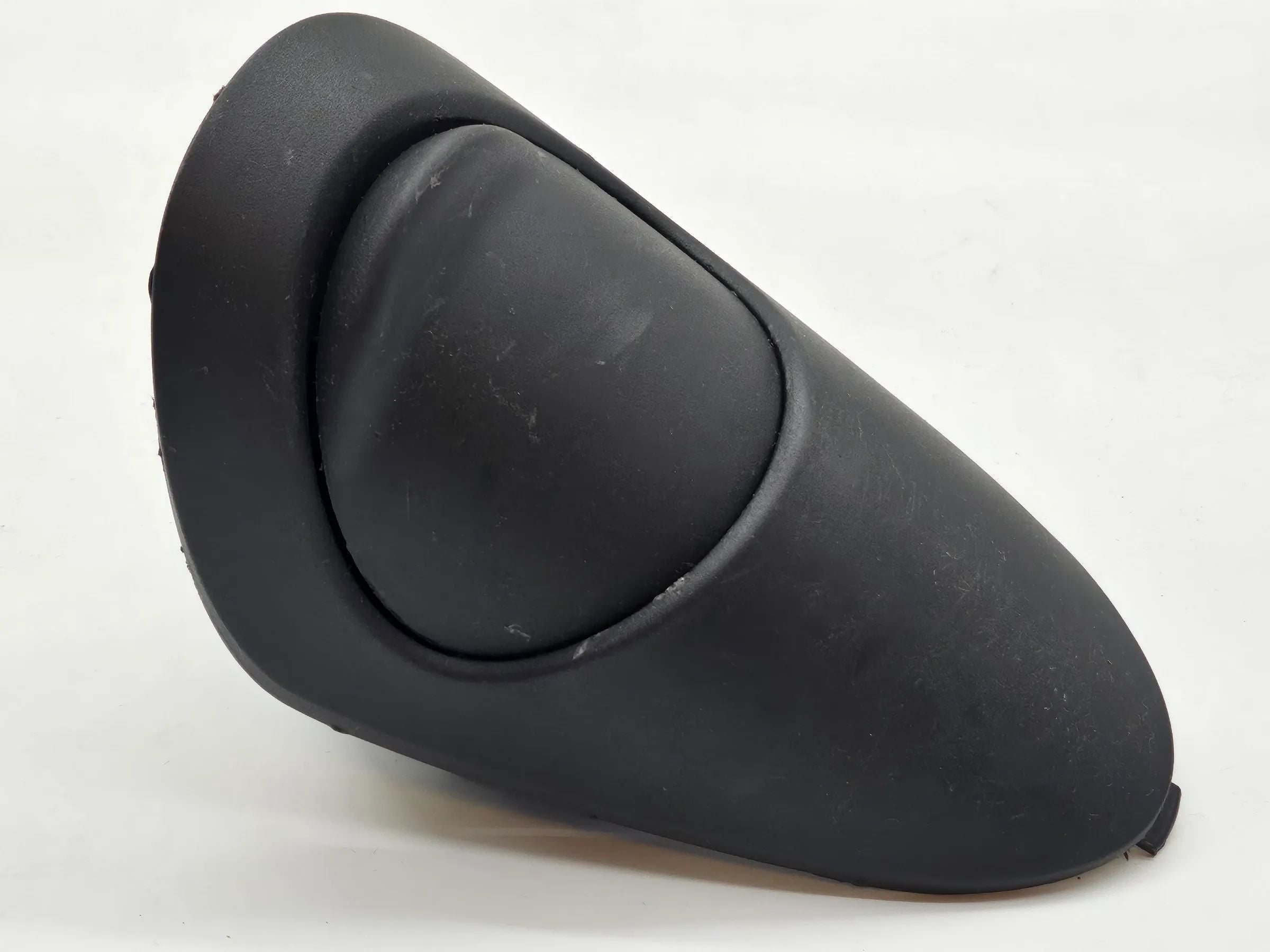 Original Fiat Punto 188 Aschenbecher Ascher ohne Einsatz 225097