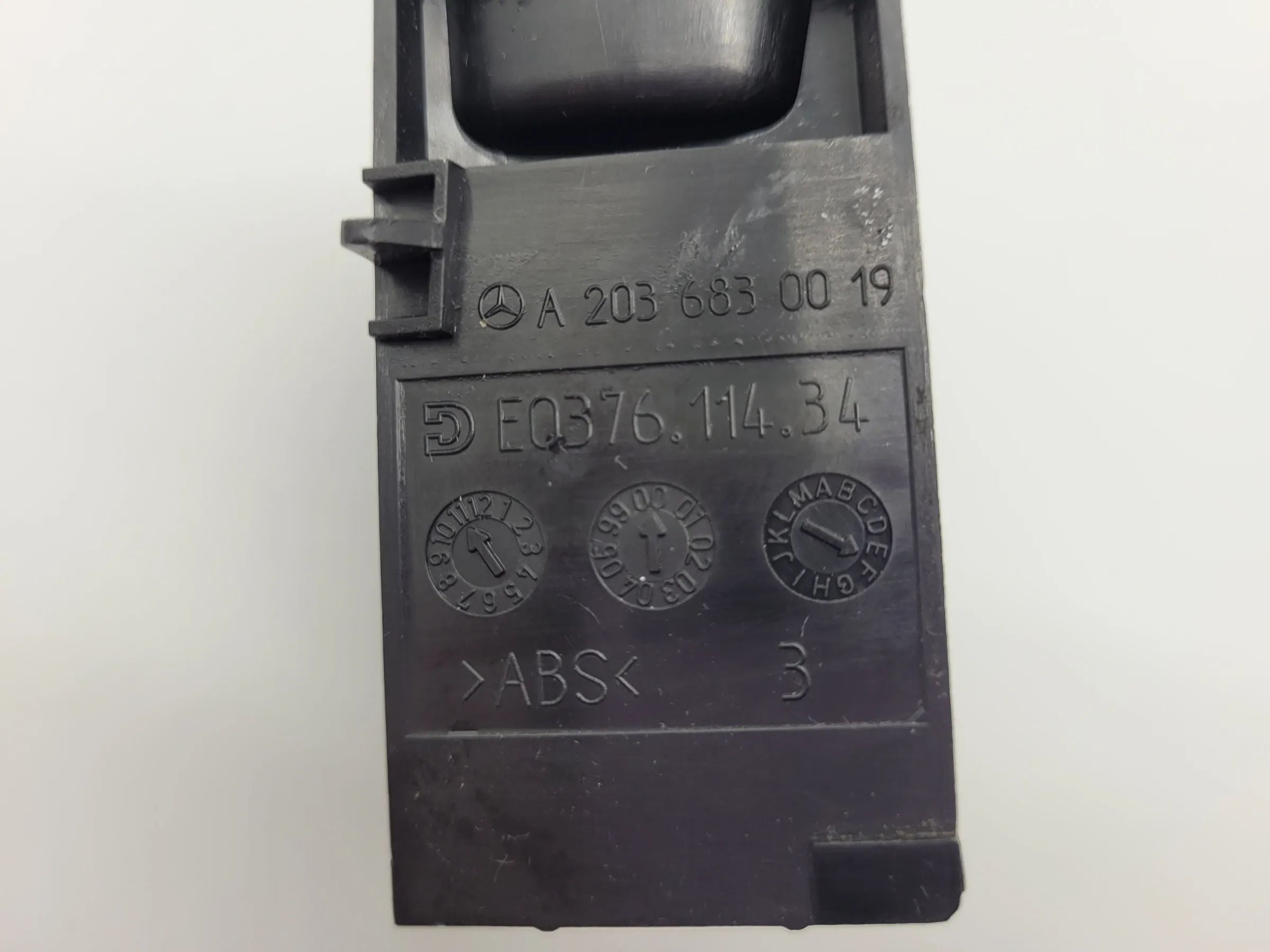 Original Mercedes-Benz C-Klasse (W203) Vano Portaoggetti Consolle Centrale A2036830019