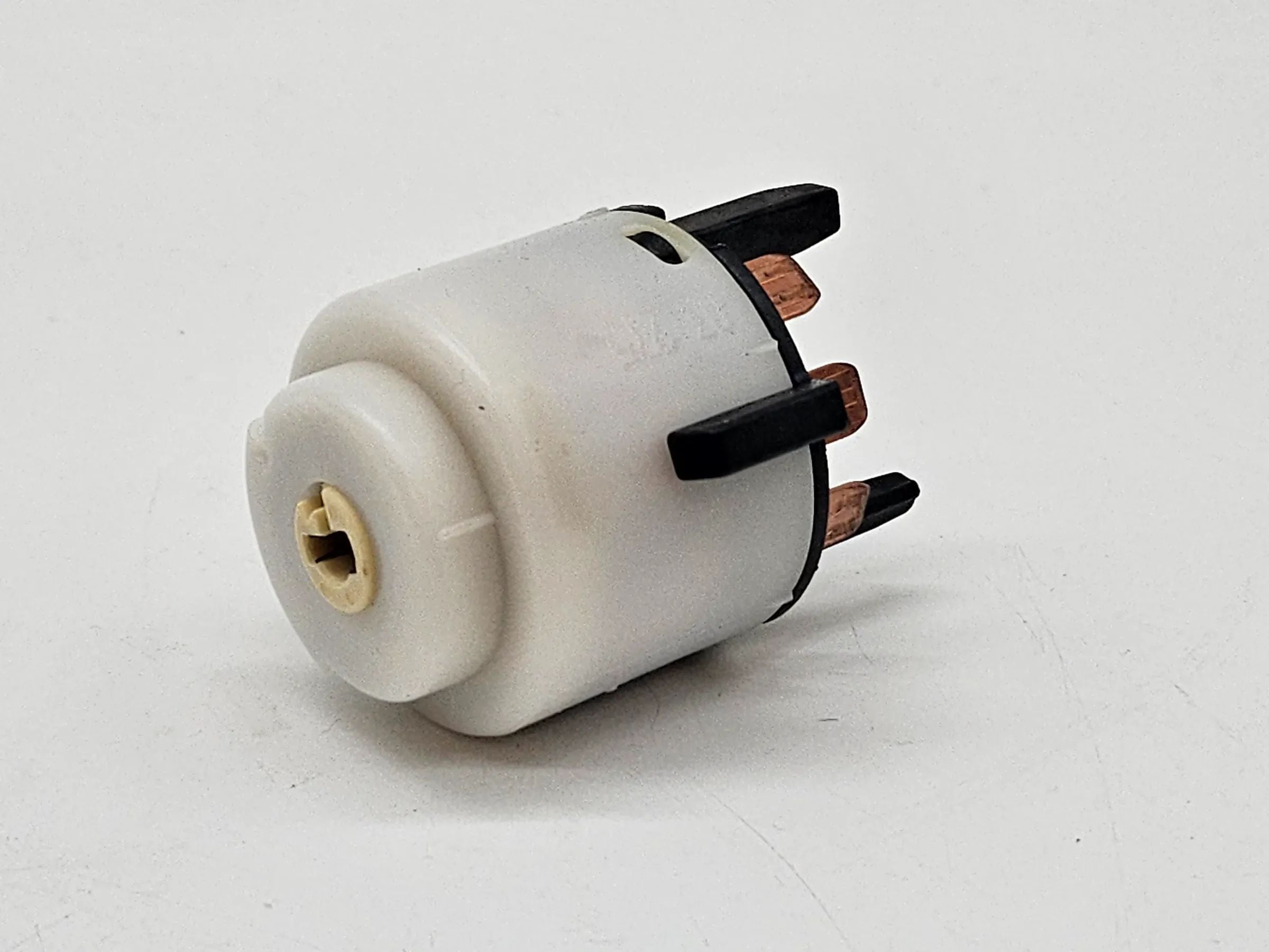 Original Audi A6 4B Zündschalter Startschalter Zündschloss Schalter 4B0905849