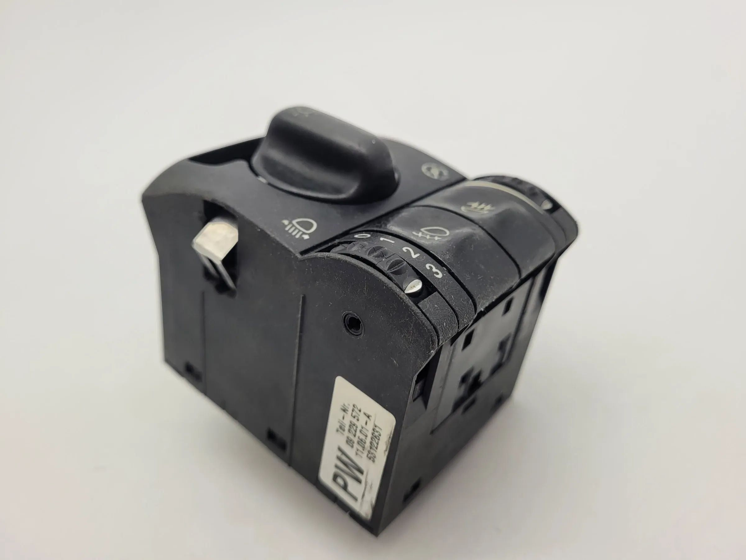 Original Opel Omega B (V94) Lichtschalter Regulierung 90460591