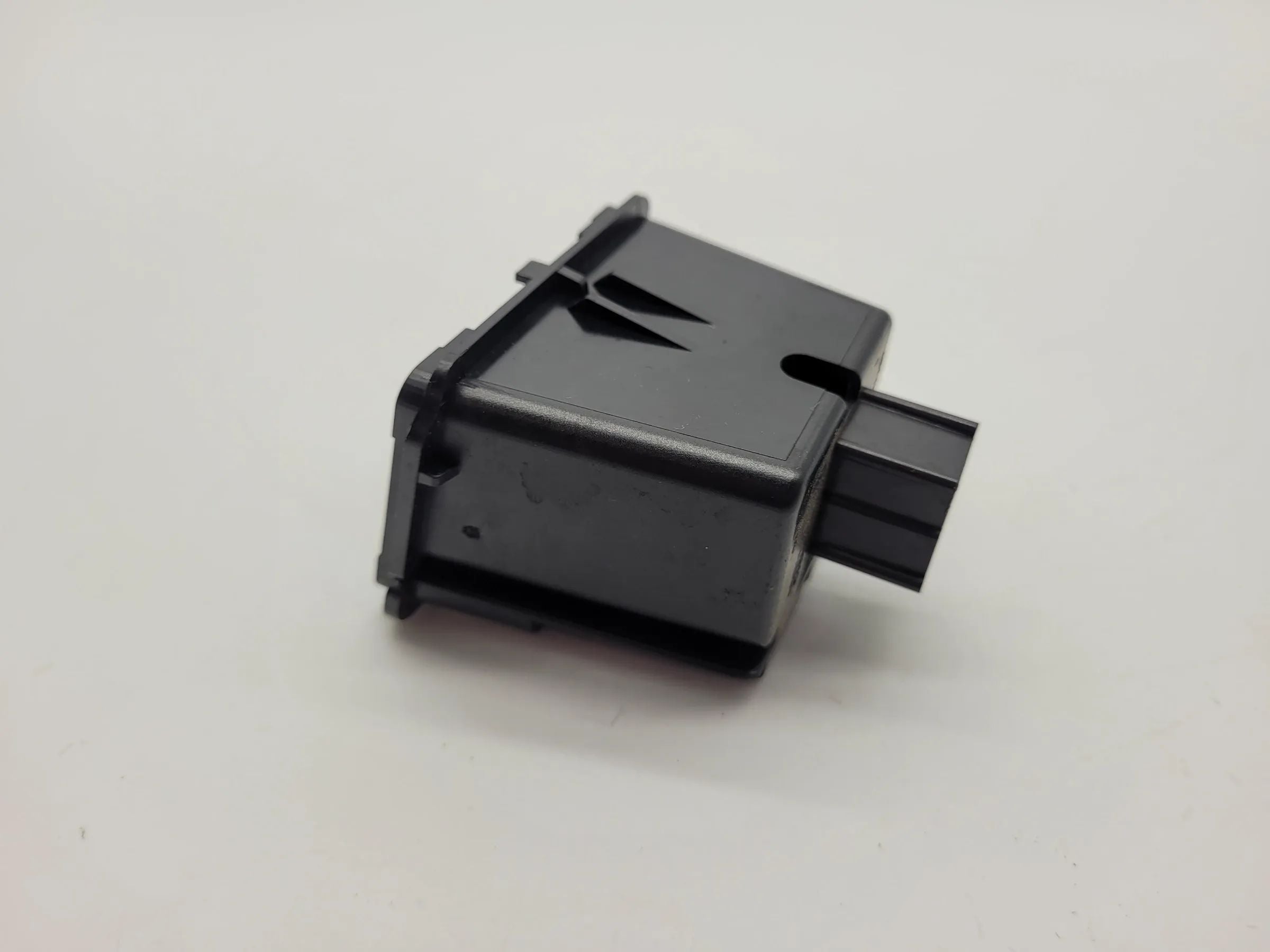 Original Ford Mondeo III 3 (B5Y) Ablage / Münzfach ,4S71-A046780-AA