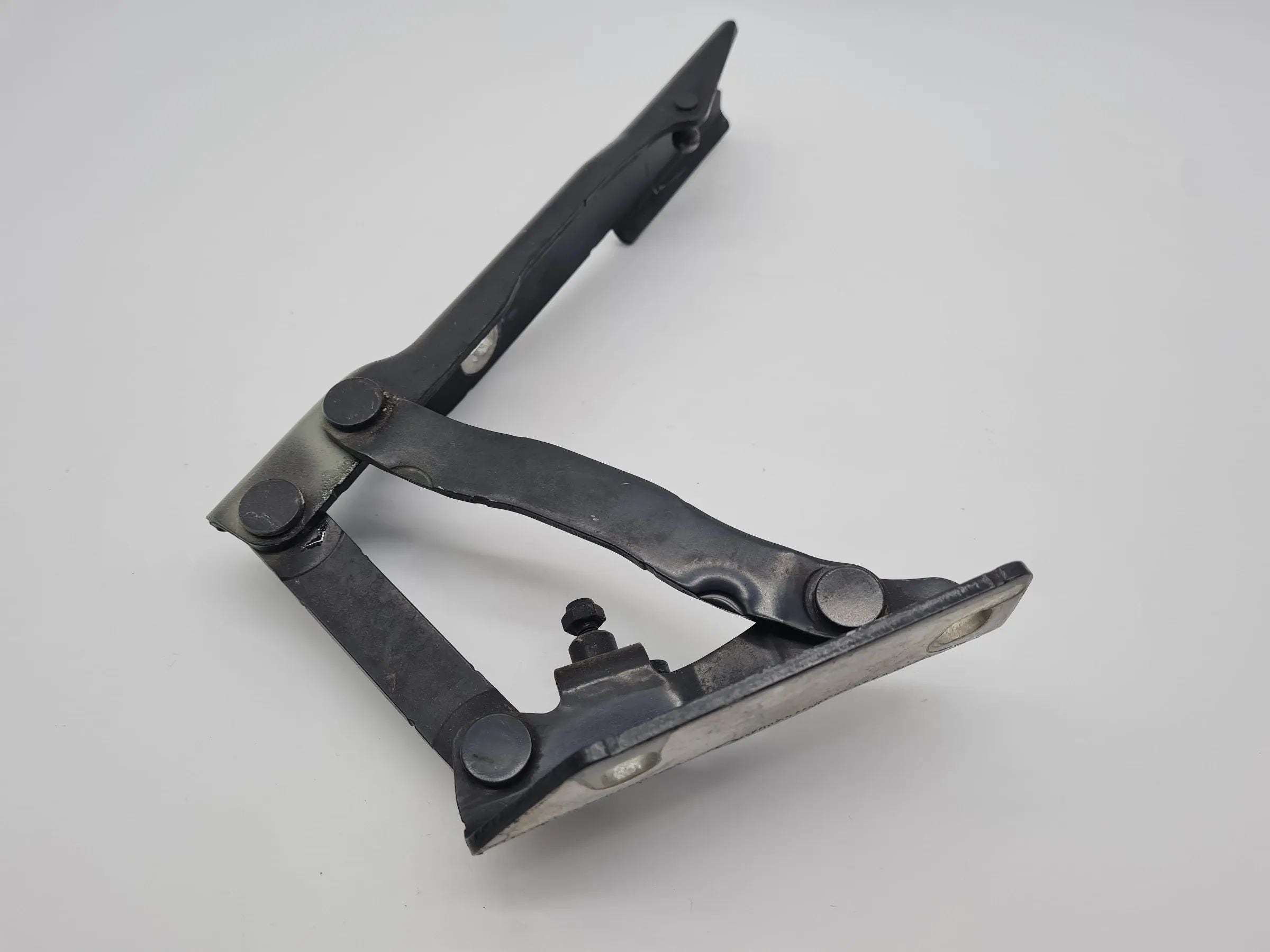 Original BMW 5er (E60/E61) Scharnier Motorhaube Vorne Rechts 41.61-7 008 728