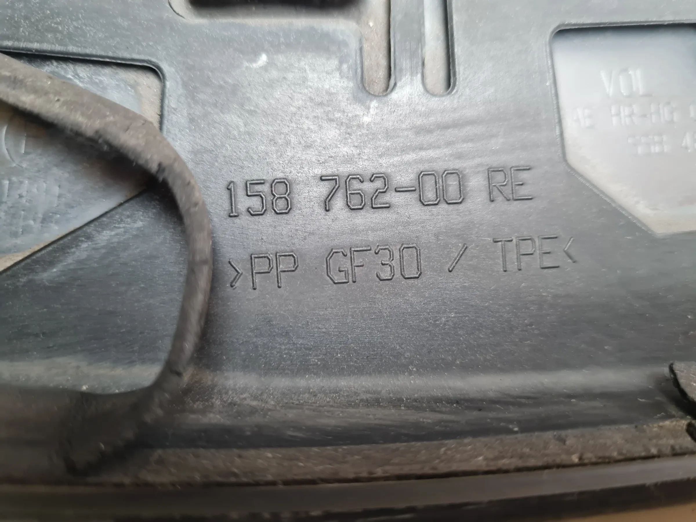 Original BMW 5er (E60/E61) Scheinwerfer / Frontleuchte Rechts 15872200