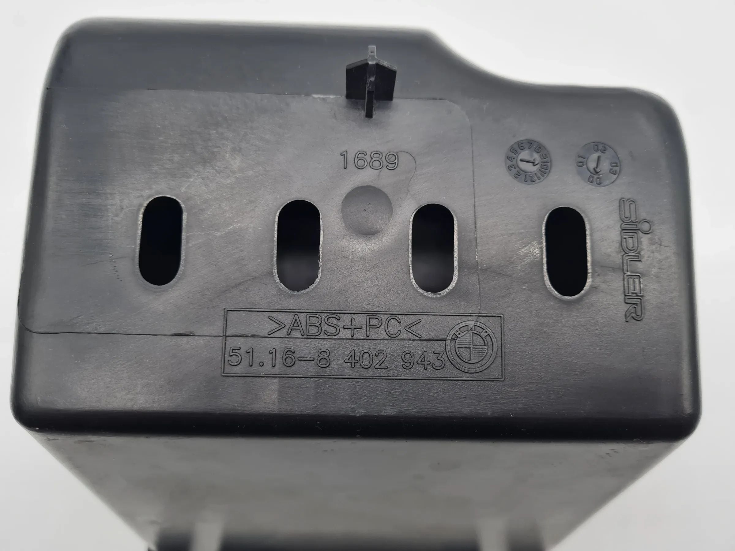 Original BMW X5 (E53) Handschuhfach Einlage 51.16-8 402 943