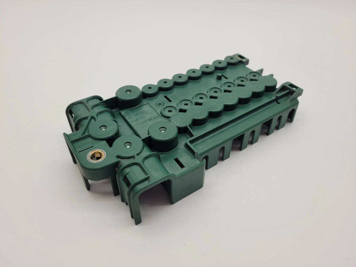 Original BMW X5/5 (E53/E39) Sicherungsgehäuse 8-fach 8387541