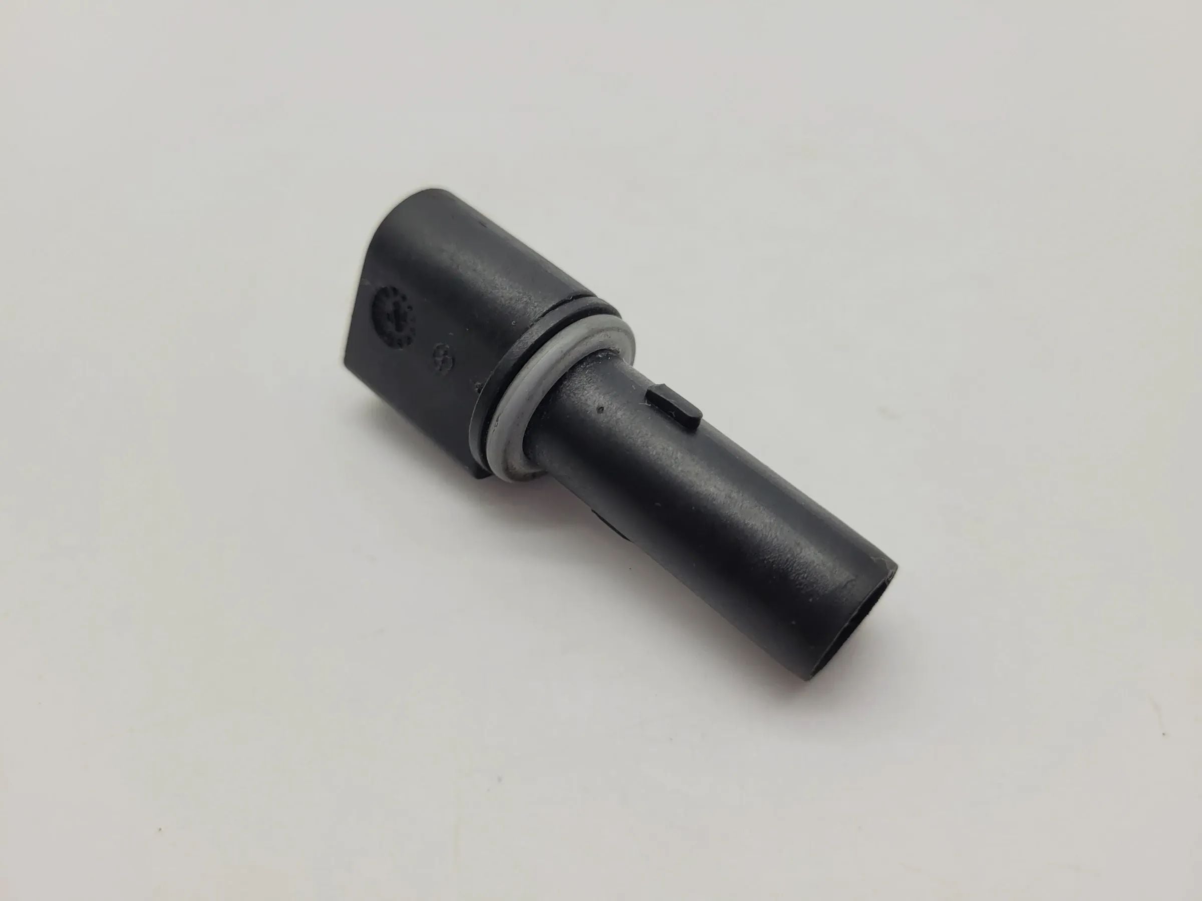 Original BMW 3er (E46) Lampenfassung Standlicht L/R 63.12-6 910 955 / 56