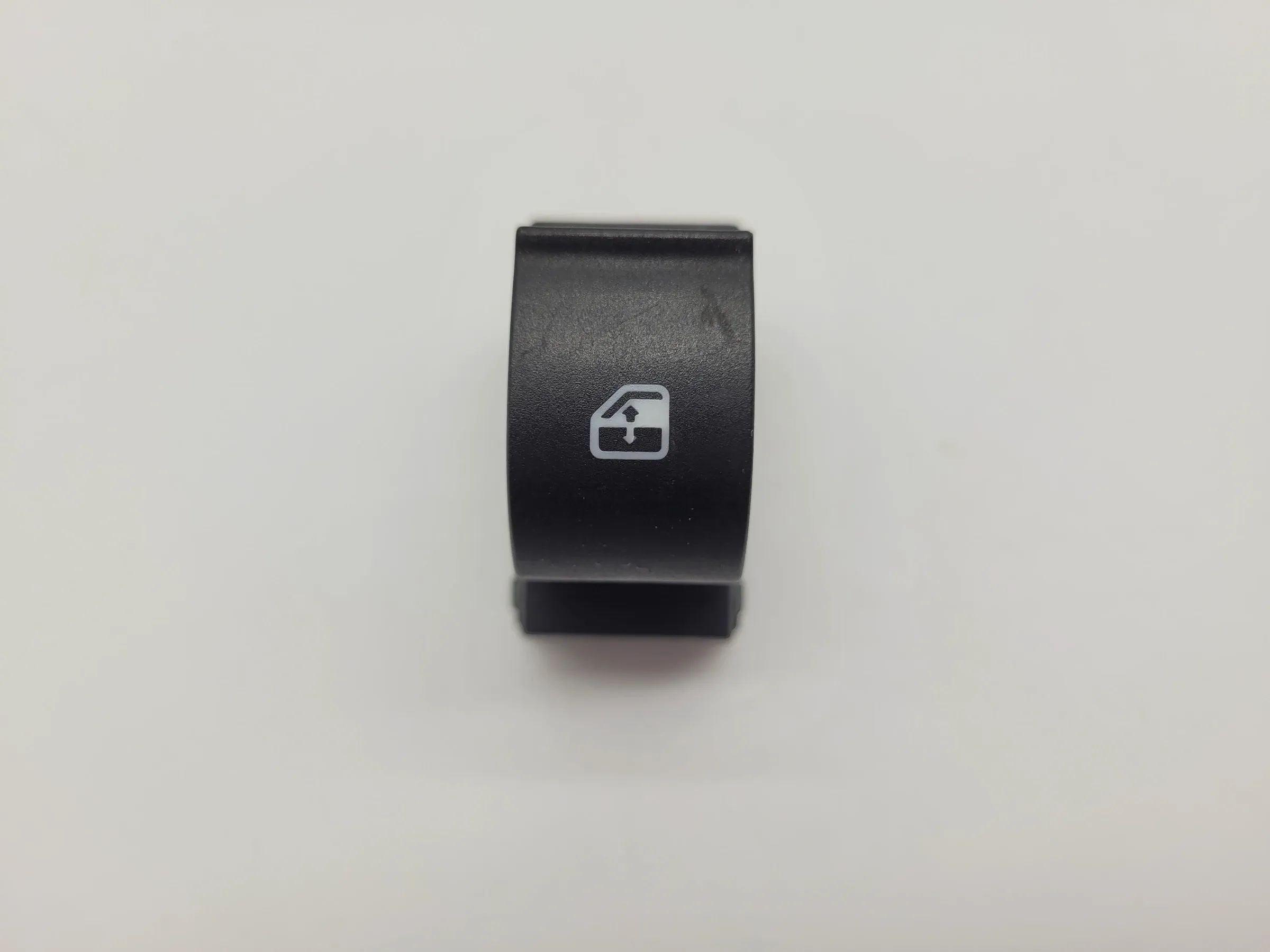 Original Lancia Delta II (844) Fensterheberschalter Links 07809A832