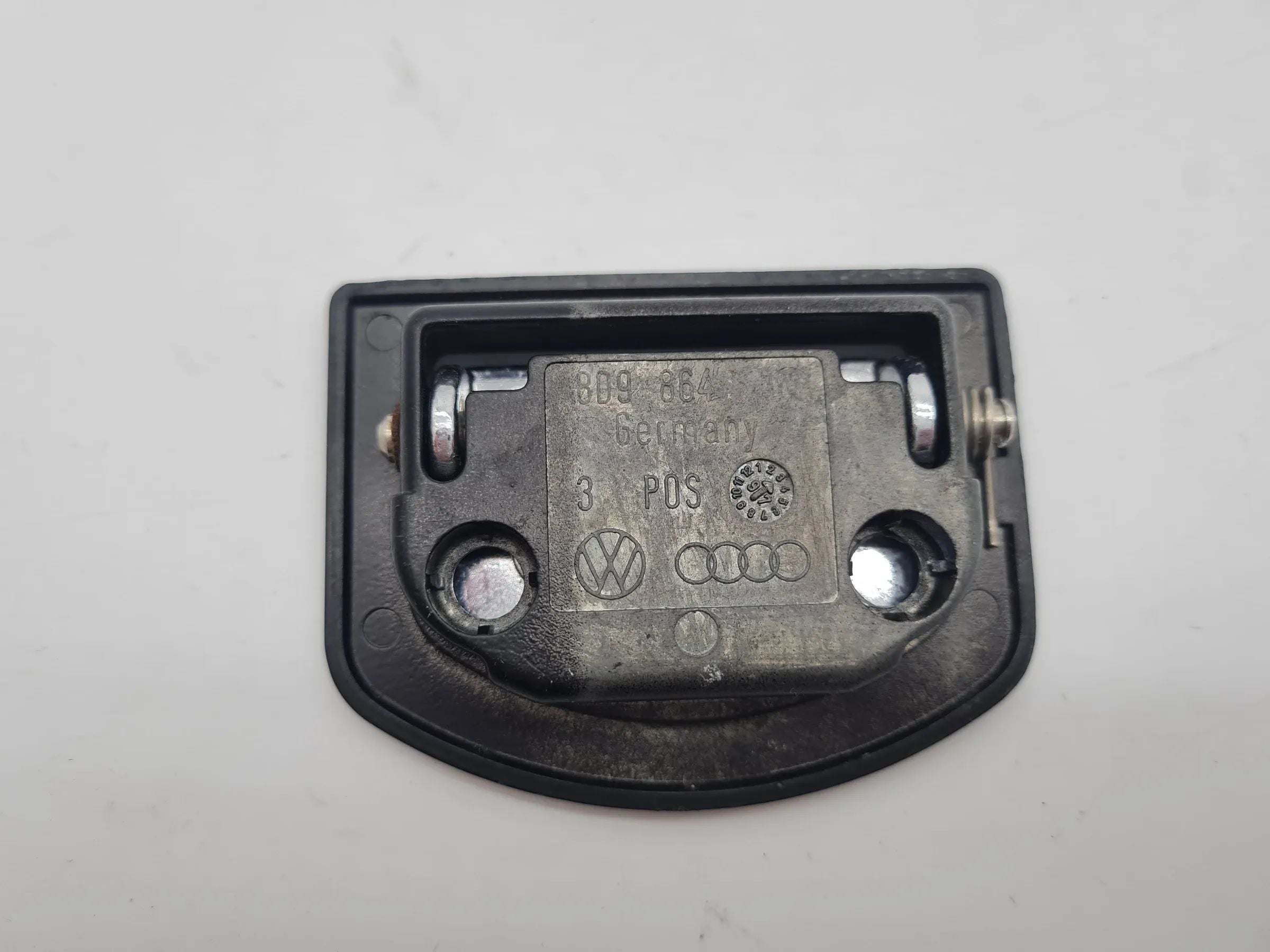 Original Audi A3 (8L1) Festspannöse Verzurröse Gepäcköse 8D9864203
