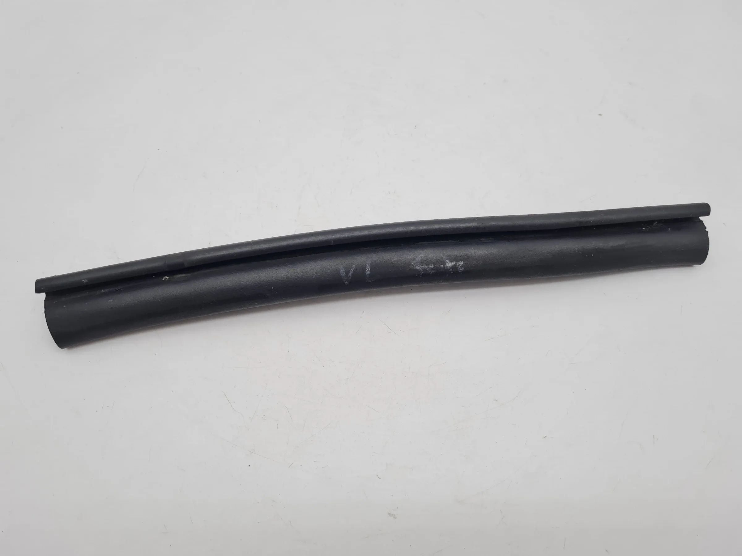 Original Audi A6 (4B2/4B4) Dichtung Gummi Links Vorne Seite