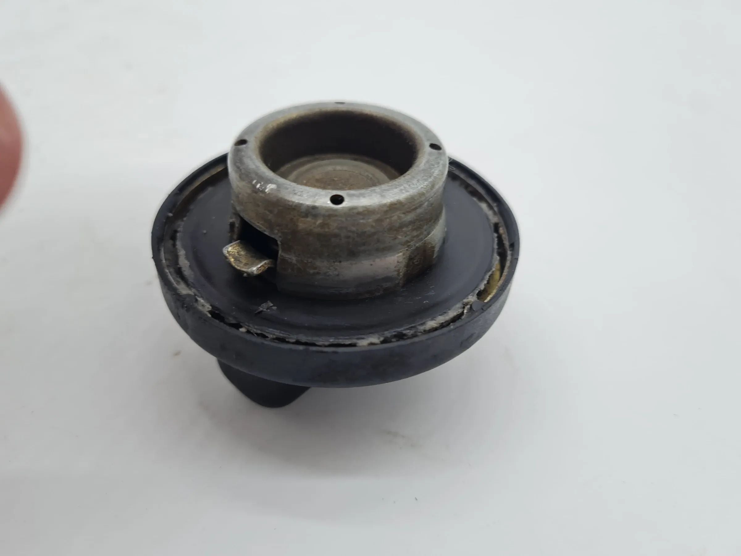BMW 5er Touring E39 Tankdeckel (1183342) Original