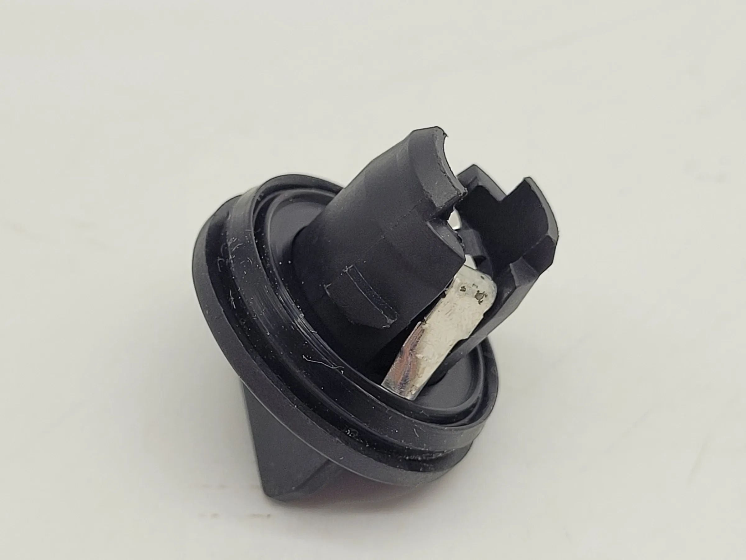 Original Audi Q3 (8UB/8UG) Lampenfassung Rücklicht L/R (8U0945095/6 C)