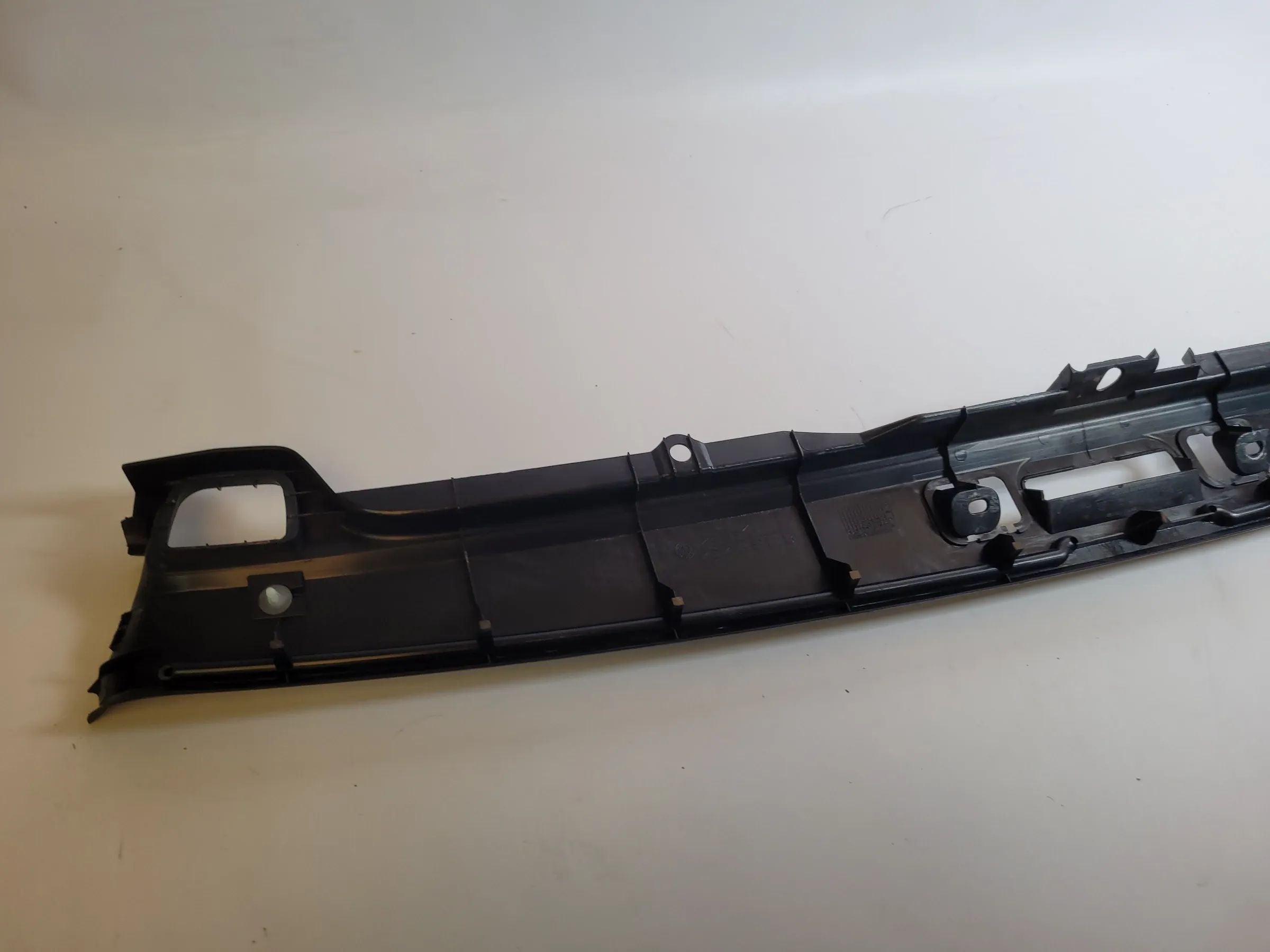 BMW 5er Touring E39 Blende Landekante Kofferraum 51.47-8185232 Original