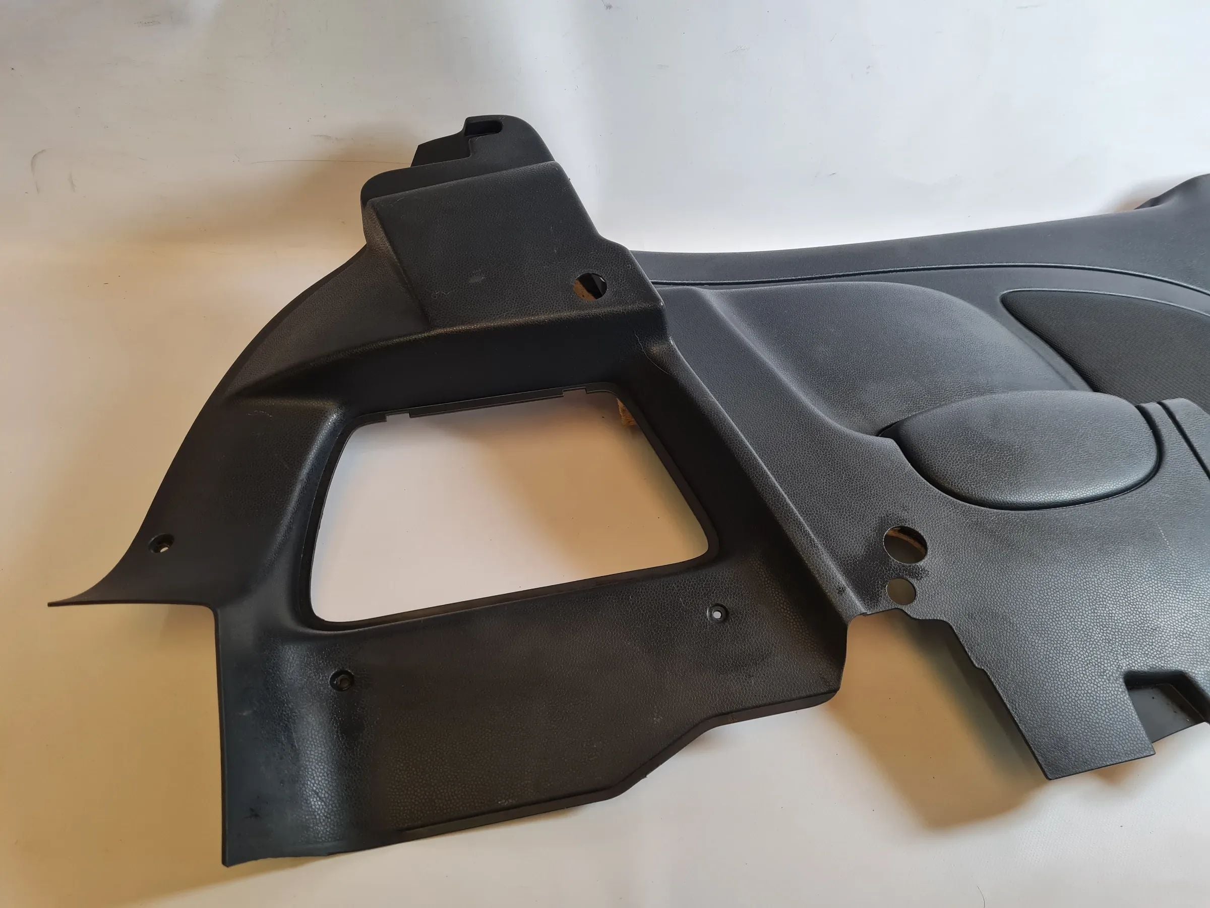 Mini One R50/R53 Seitenverkleidung Links Innen 7050451 (Original)