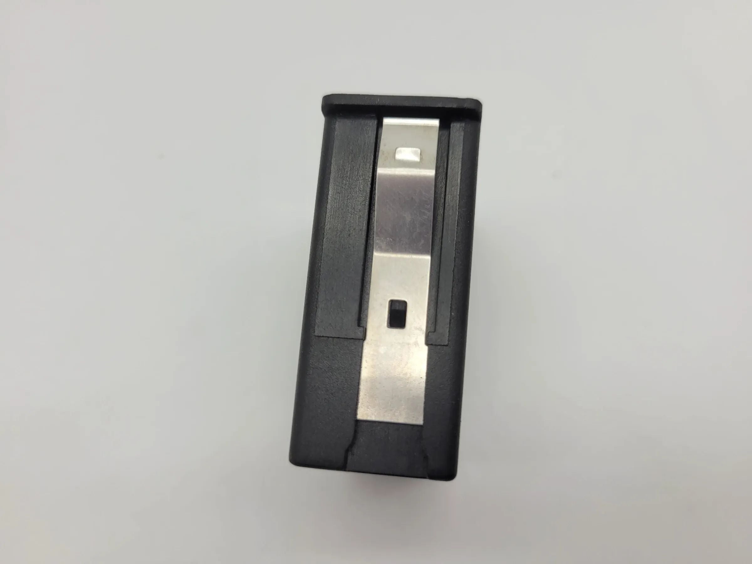 BMW 5er Touring E39 Handschuhfach Lampe Ladegerät Socke 61.13-8352336 Original