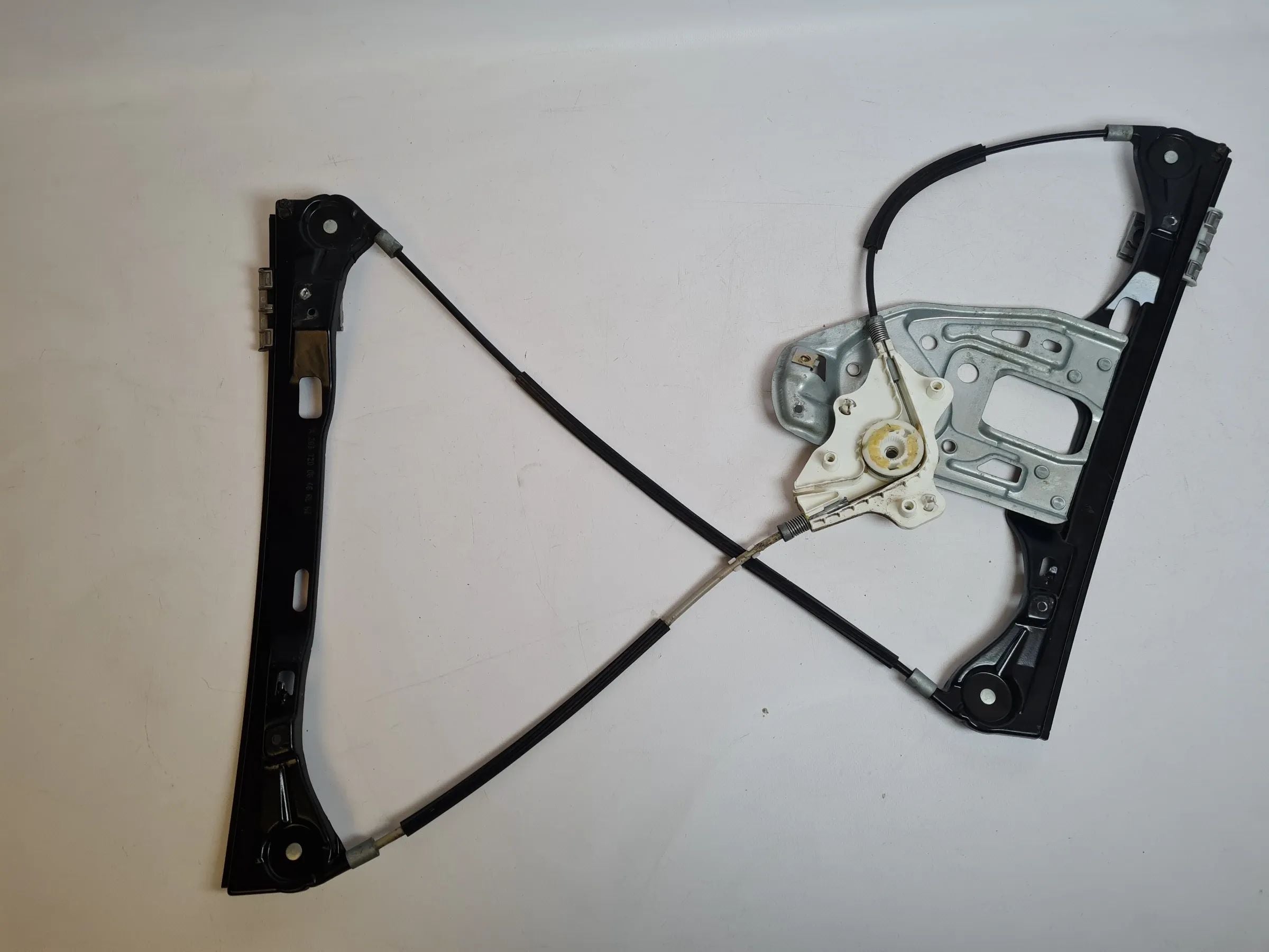 Original Mercedes C-Klasse (CL203) Fensterheber Elek. Rechts Vorne A2037200646