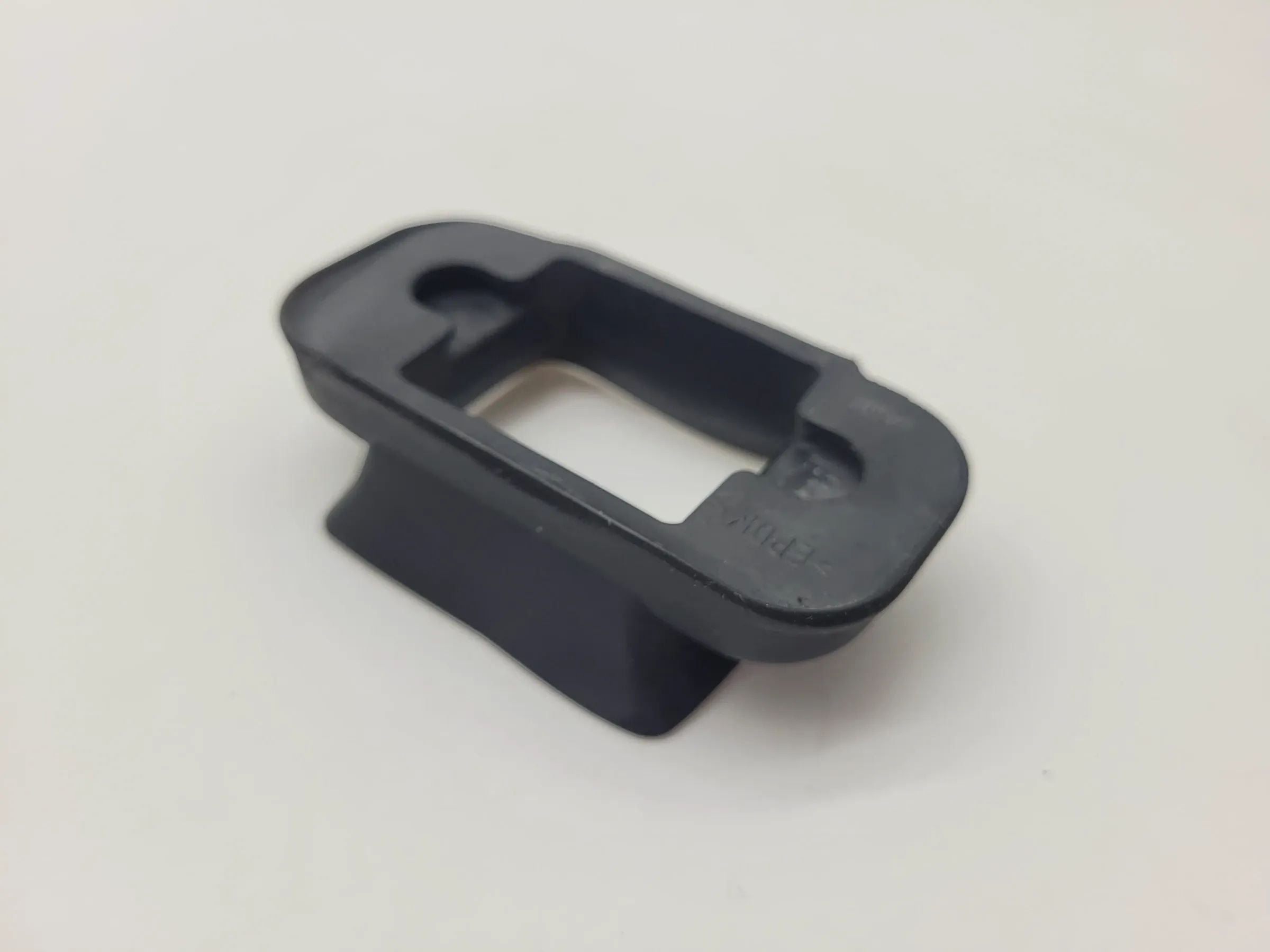 BMW 5er Touring E39 Dichtung Türfangband Turbremse L/R 51.22-8203824 (Original)